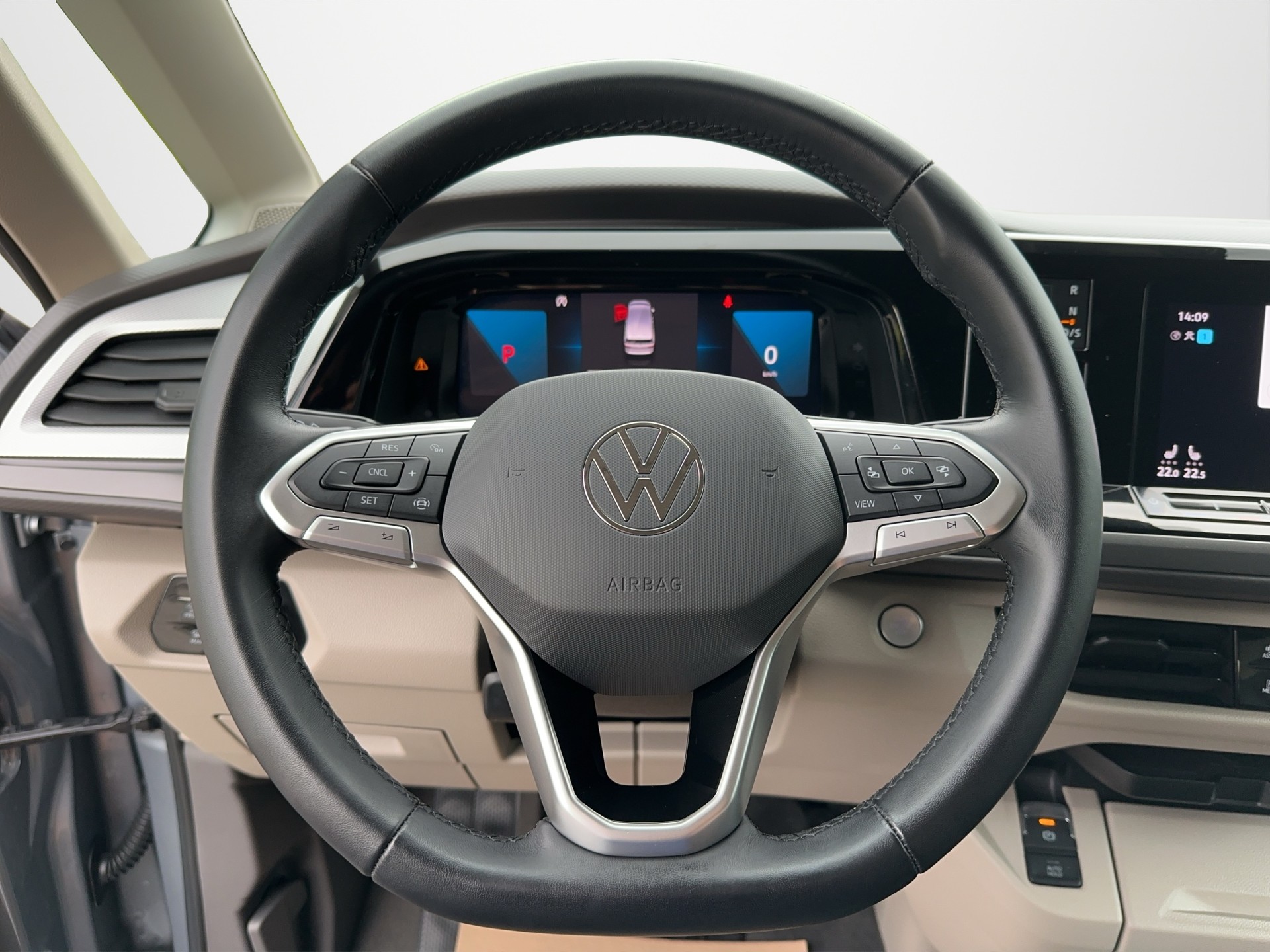 VW T7 Multivan 1.5 TSI Liberty DSG-image-14