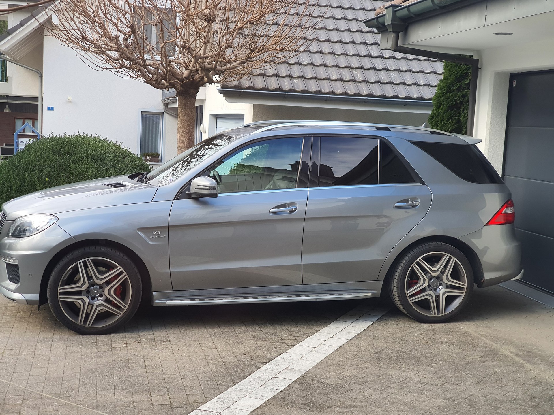 MERCEDES-BENZ ML 63 AMG 4Matic Speedshift