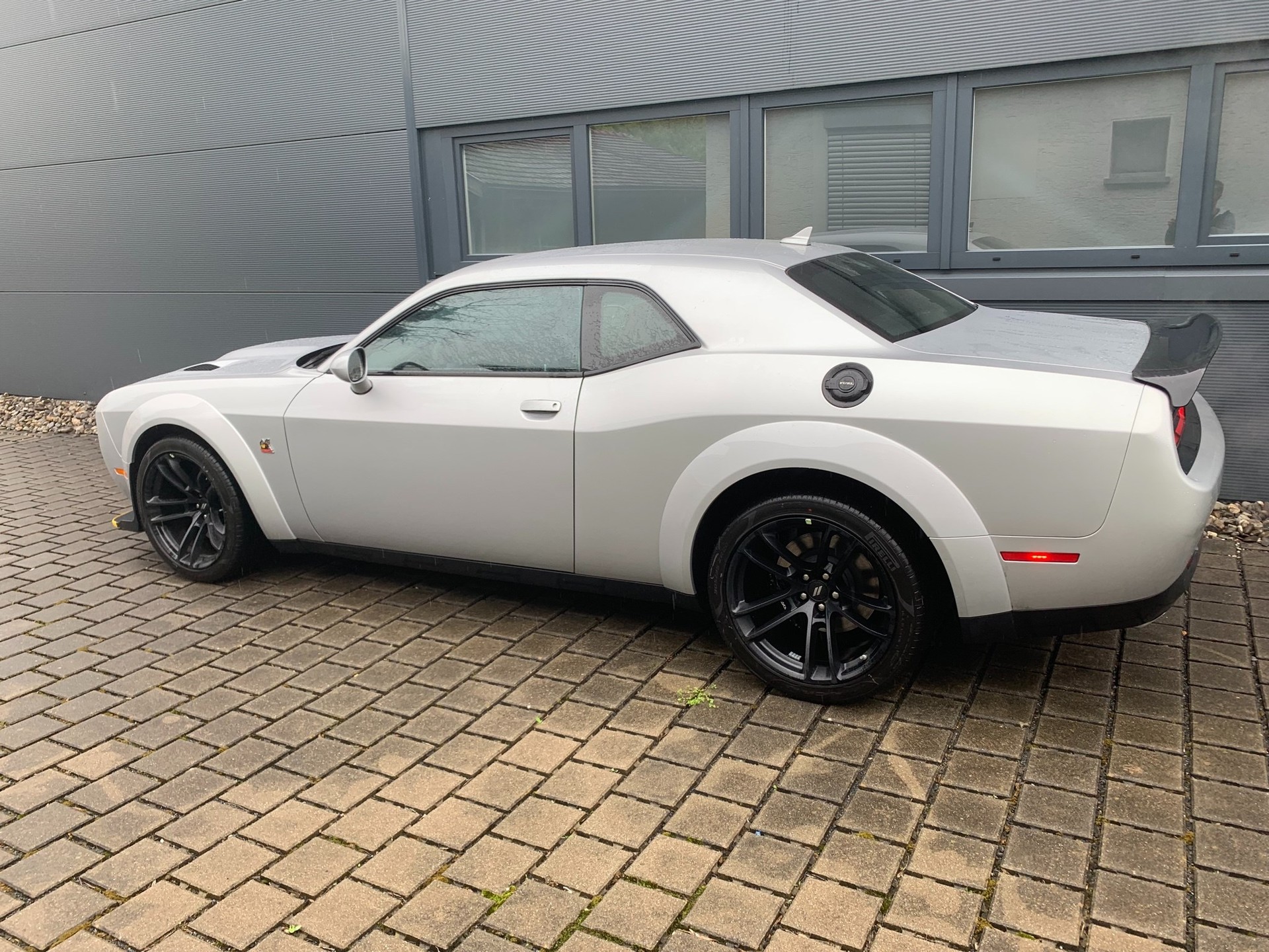 DODGE Challenger R/T Scat Pack 6.4 V8-image-4