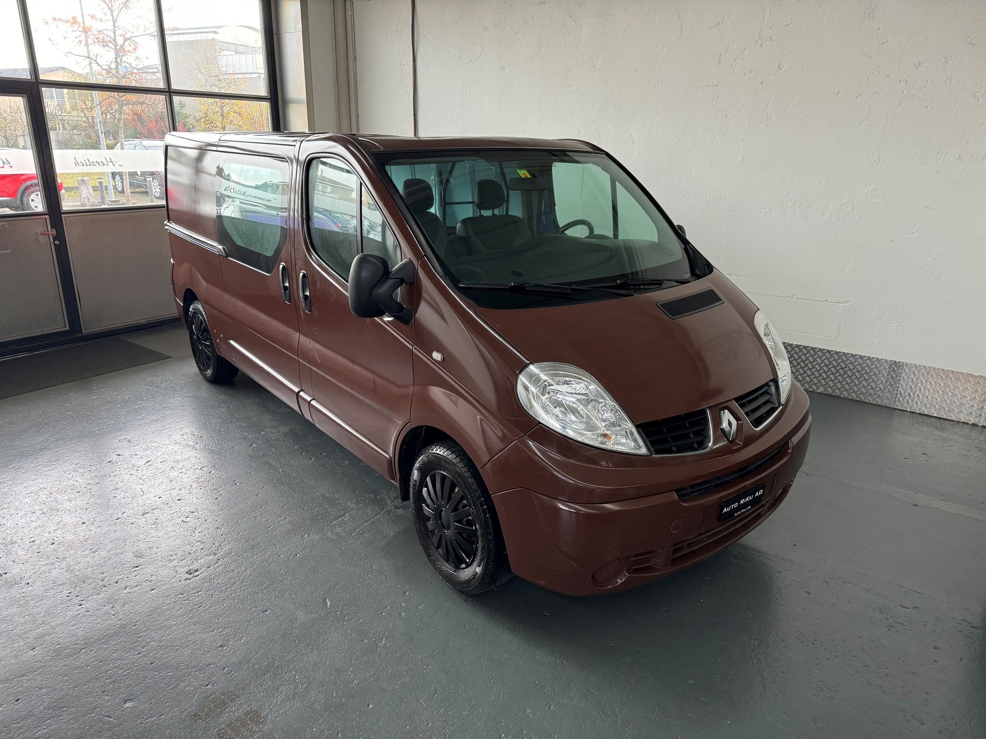 RENAULT Trafic 2.0 dCi 115 2.9t L2H1