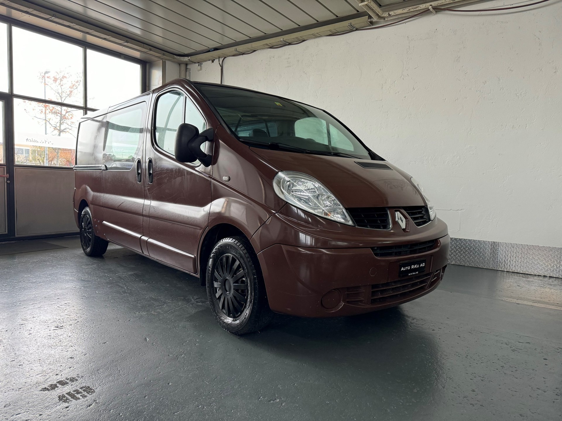 RENAULT Trafic 2.0 dCi 115 2.9t L2H1-showroom-element-1