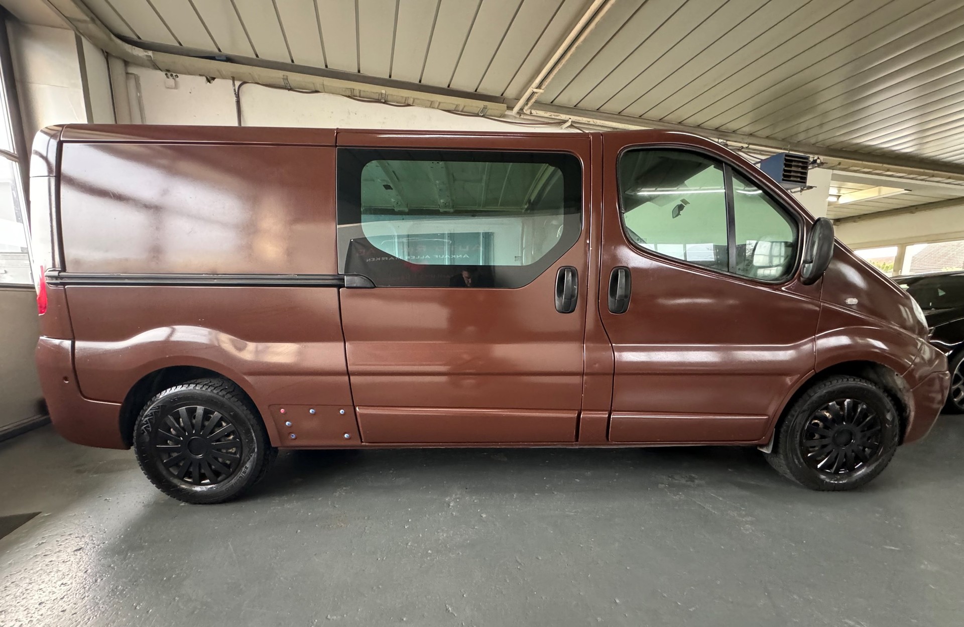 RENAULT Trafic 2.0 dCi 115 2.9t L2H1-image-5