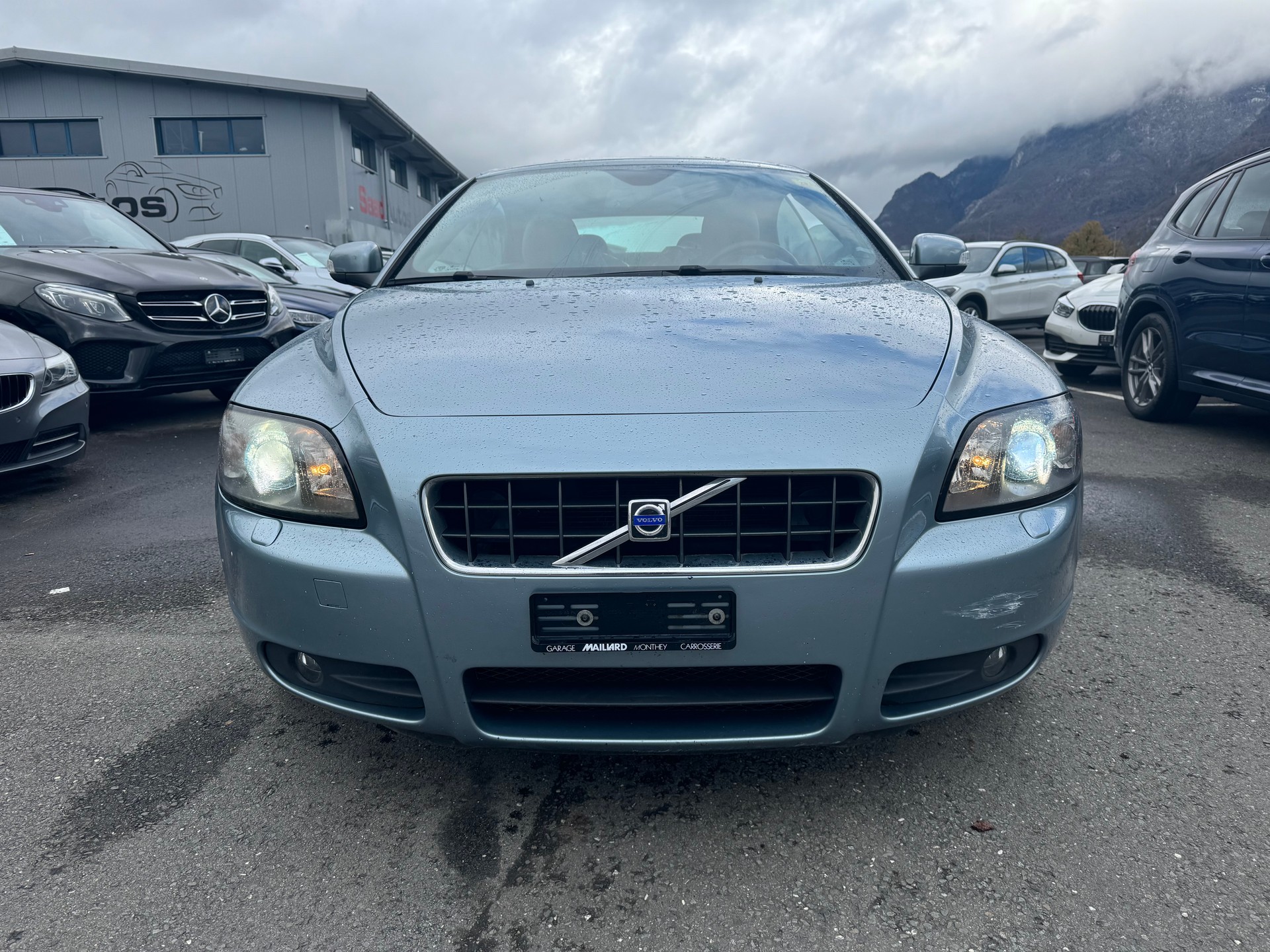 VOLVO C70 T5 Momentum Geartronic-image-1