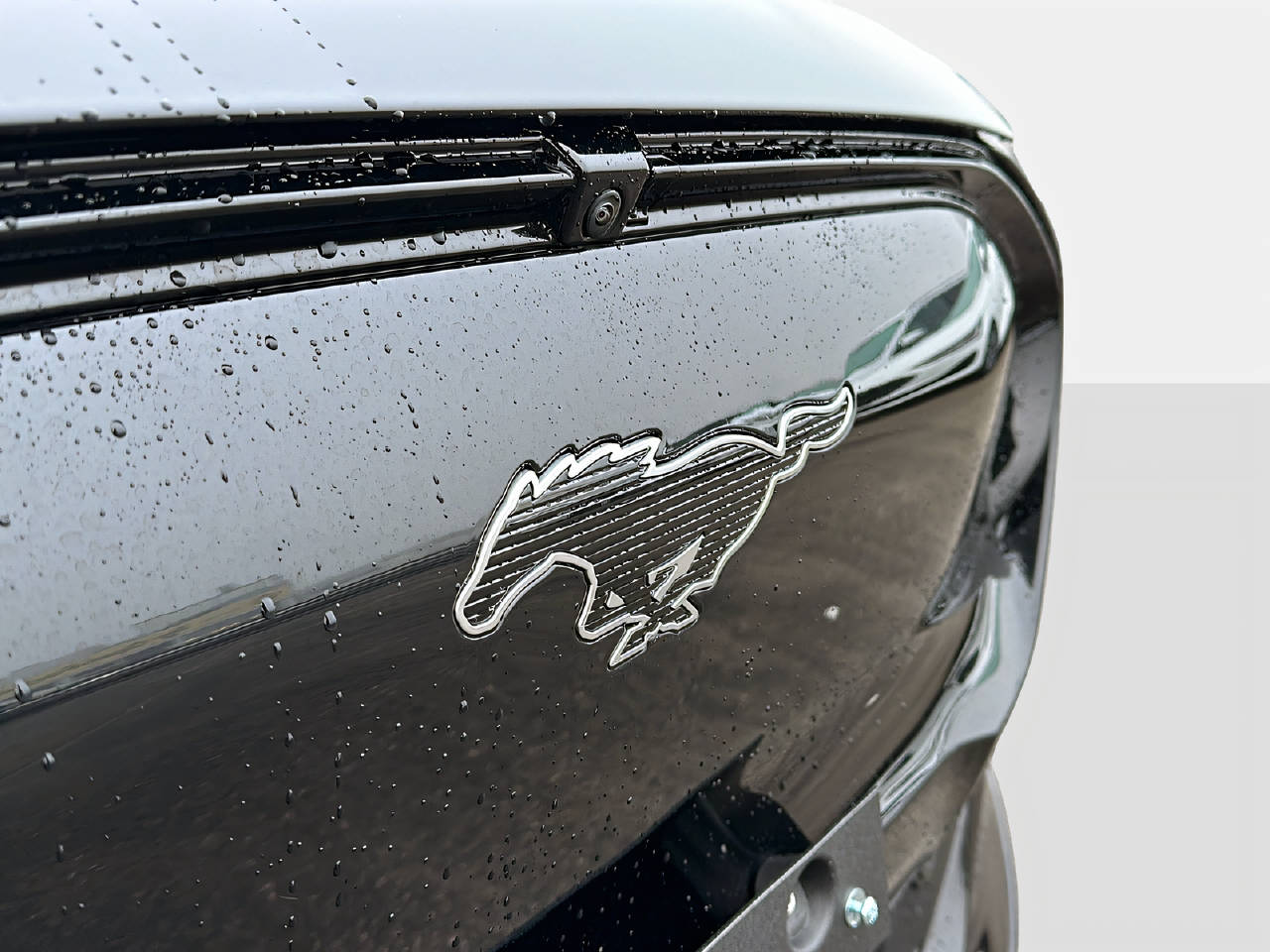 FORD Mustang Mach-E Premium AWD-image-14