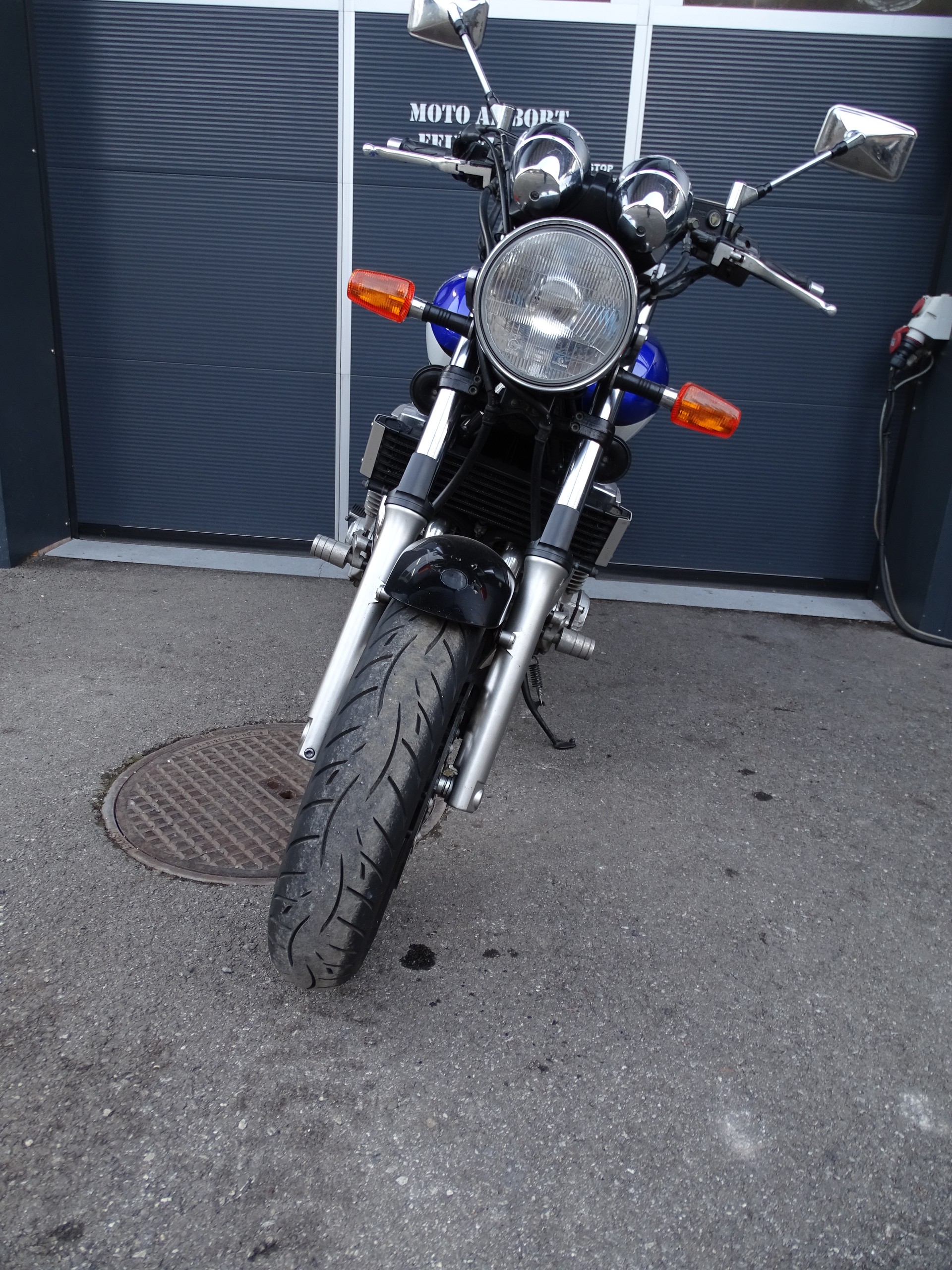 YAMAHA XJR 1300 (Schnäpchen)-image-2