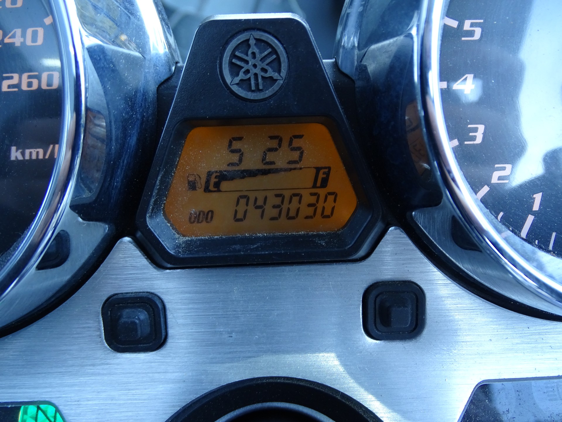 YAMAHA XJR 1300 (Schnäpchen)-image-6