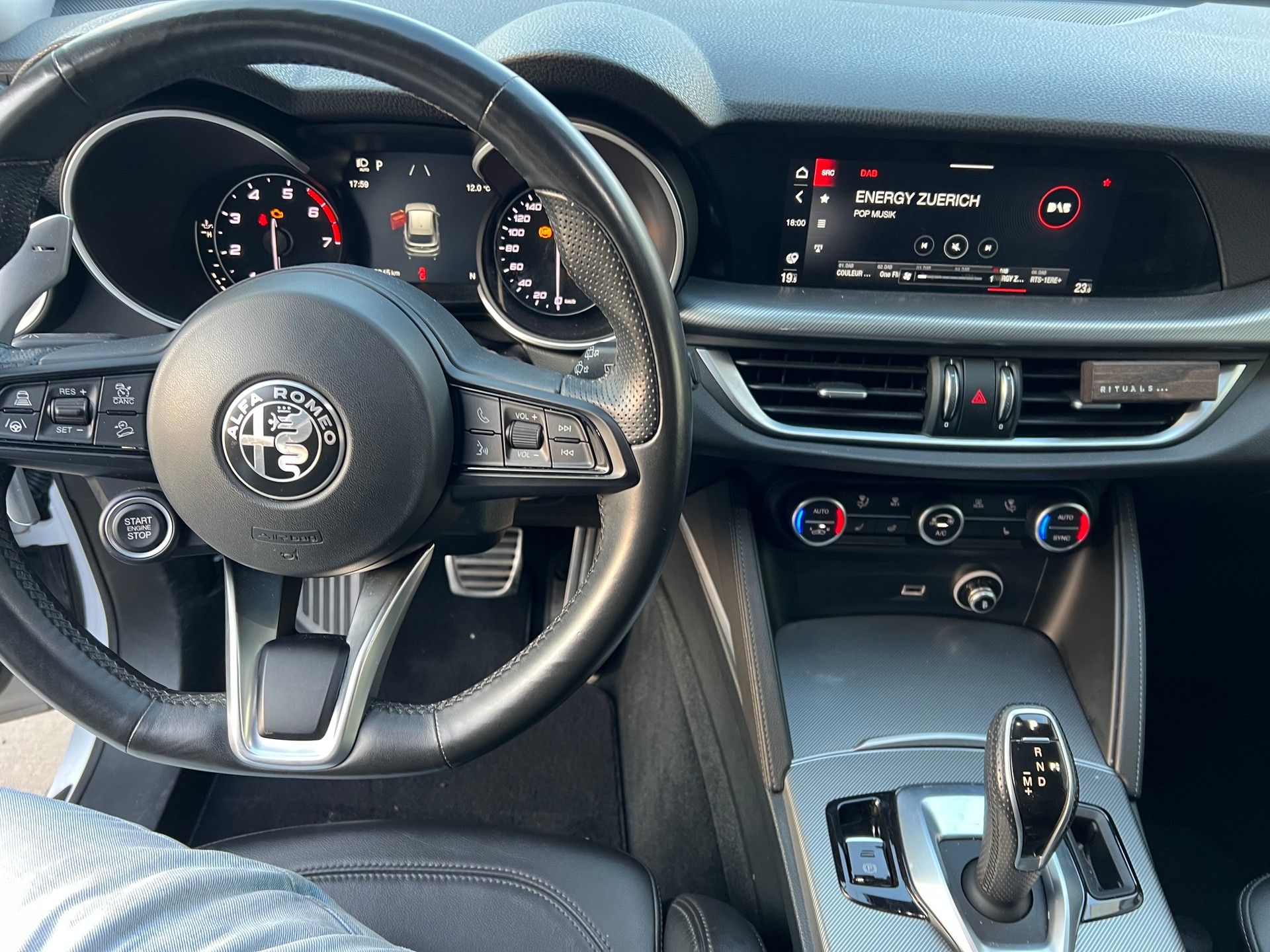 ALFA ROMEO Stelvio 2.0 Sprint Q4 Q4 Automatic-image-12
