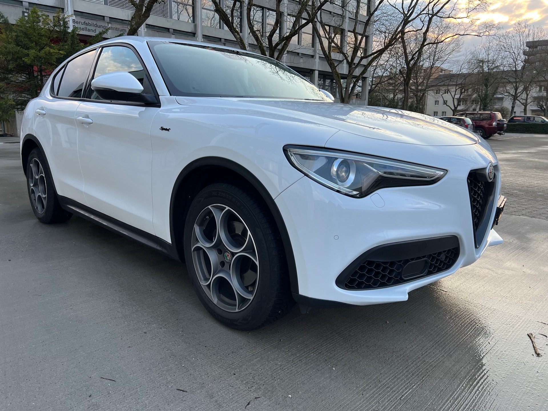 ALFA ROMEO Stelvio 2.0 Sprint Q4 Q4 Automatic-showroom-element-2