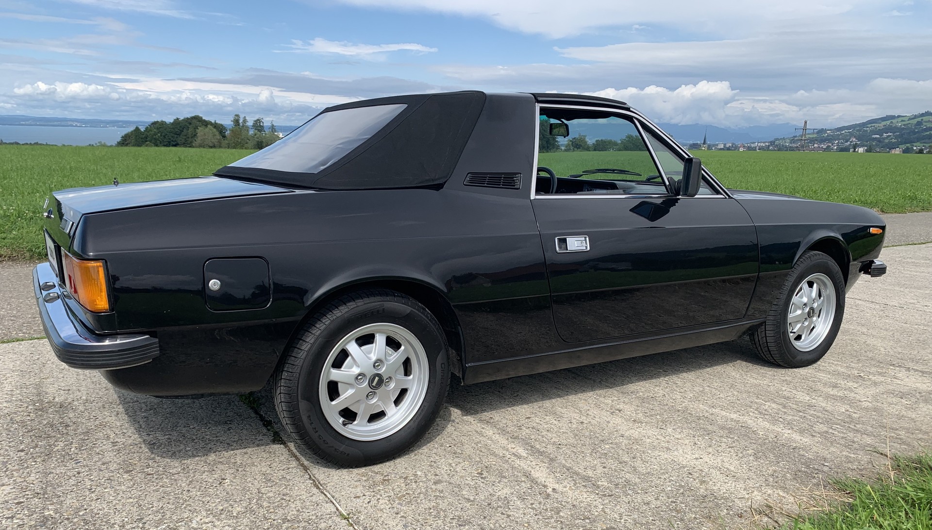 LANCIA Beta 2000 Spider-showroom-element-3