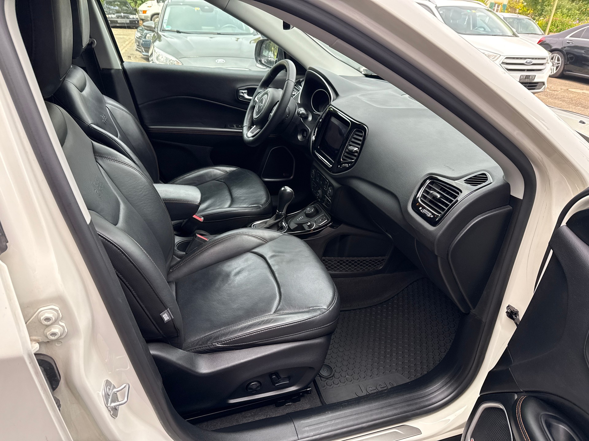JEEP Compass 2.0CRD Limited AWD 9ATX-image-12
