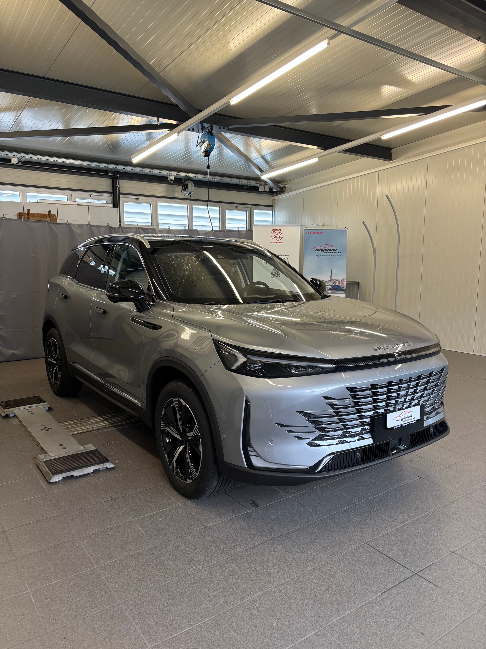 BAIC X7 1.5 Luxury-showroom-element-2