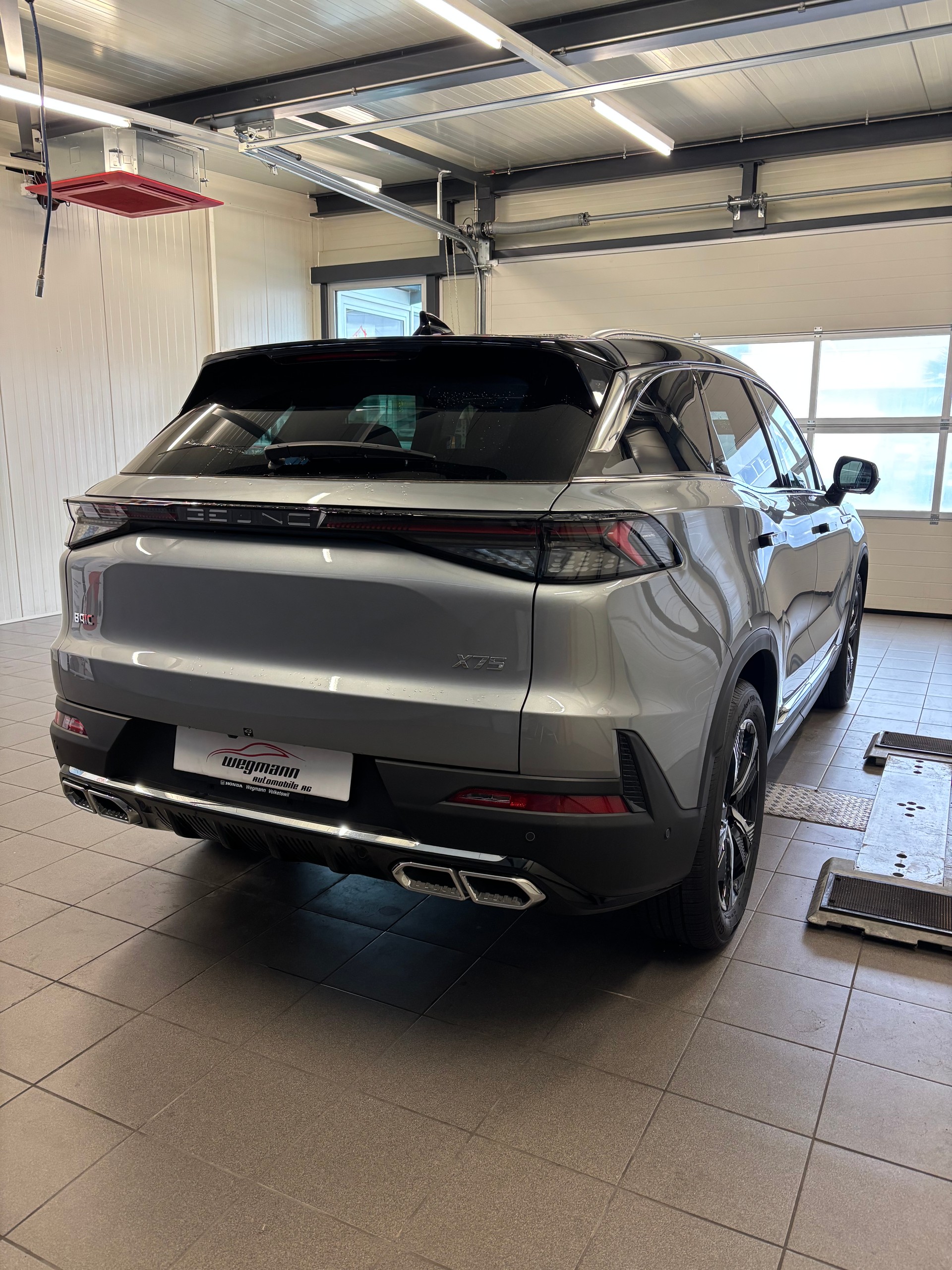 BAIC X7 1.5 Luxury-showroom-element-3