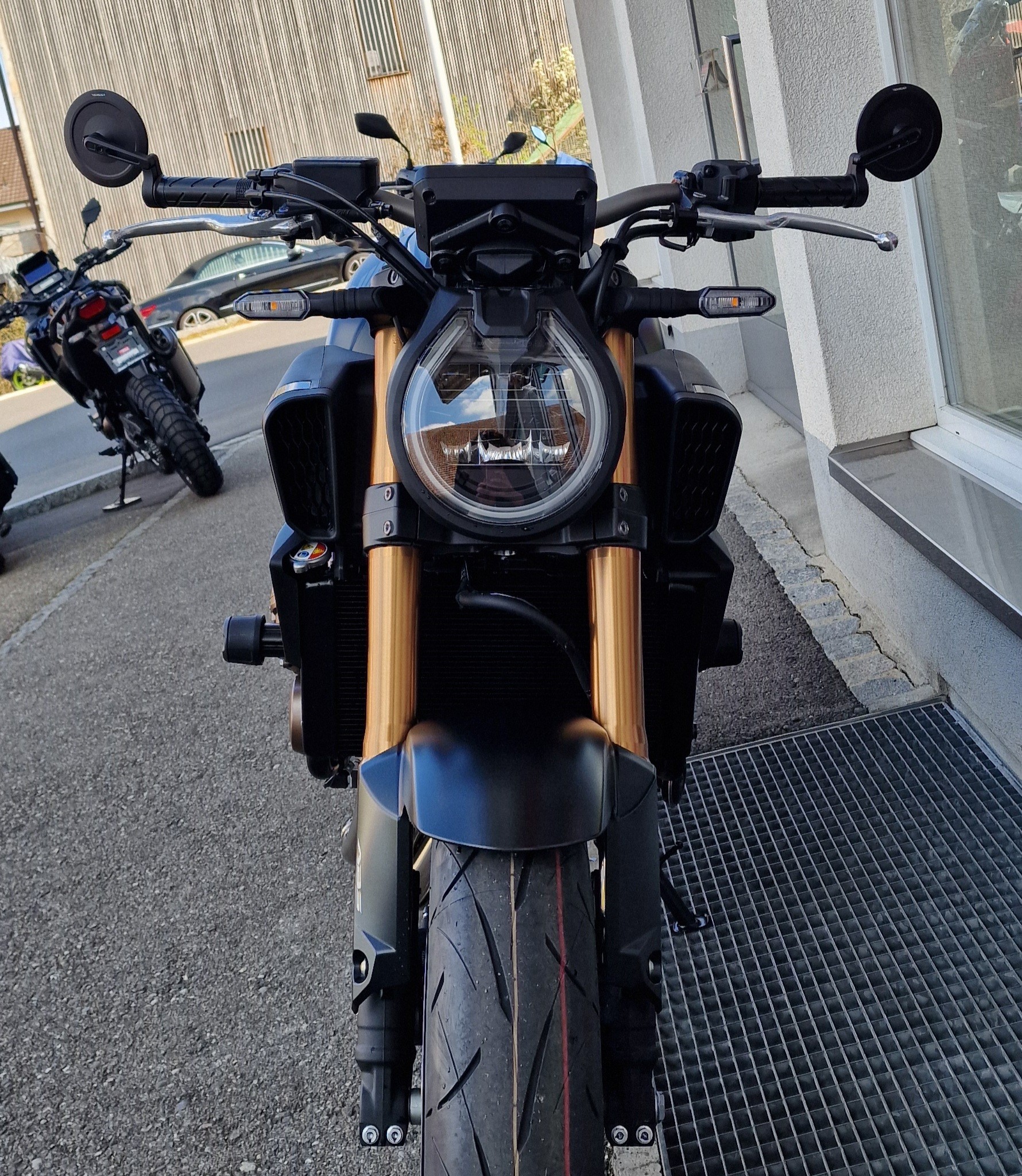 HONDA CB 650 R E-Clutch - 2026-image-1