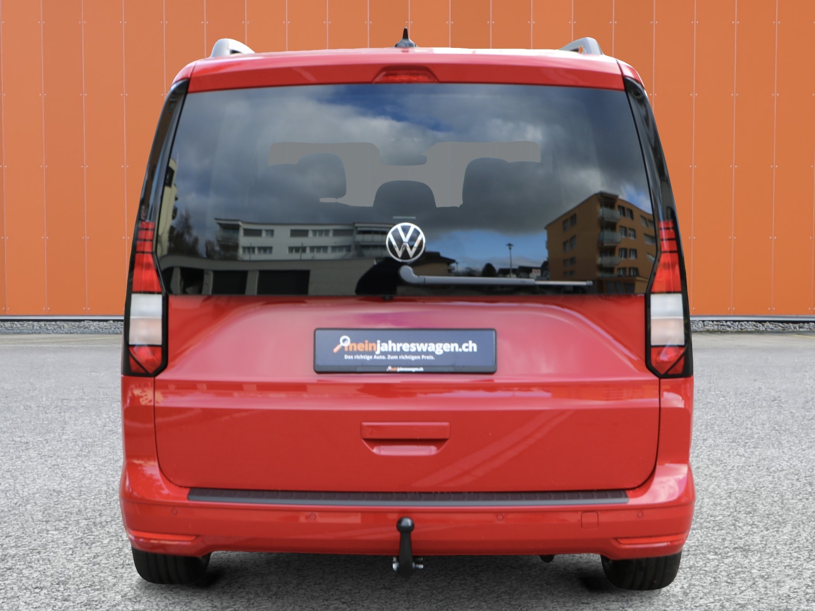 VW Caddy Maxi 2.0 TDI 4Motion-image-4