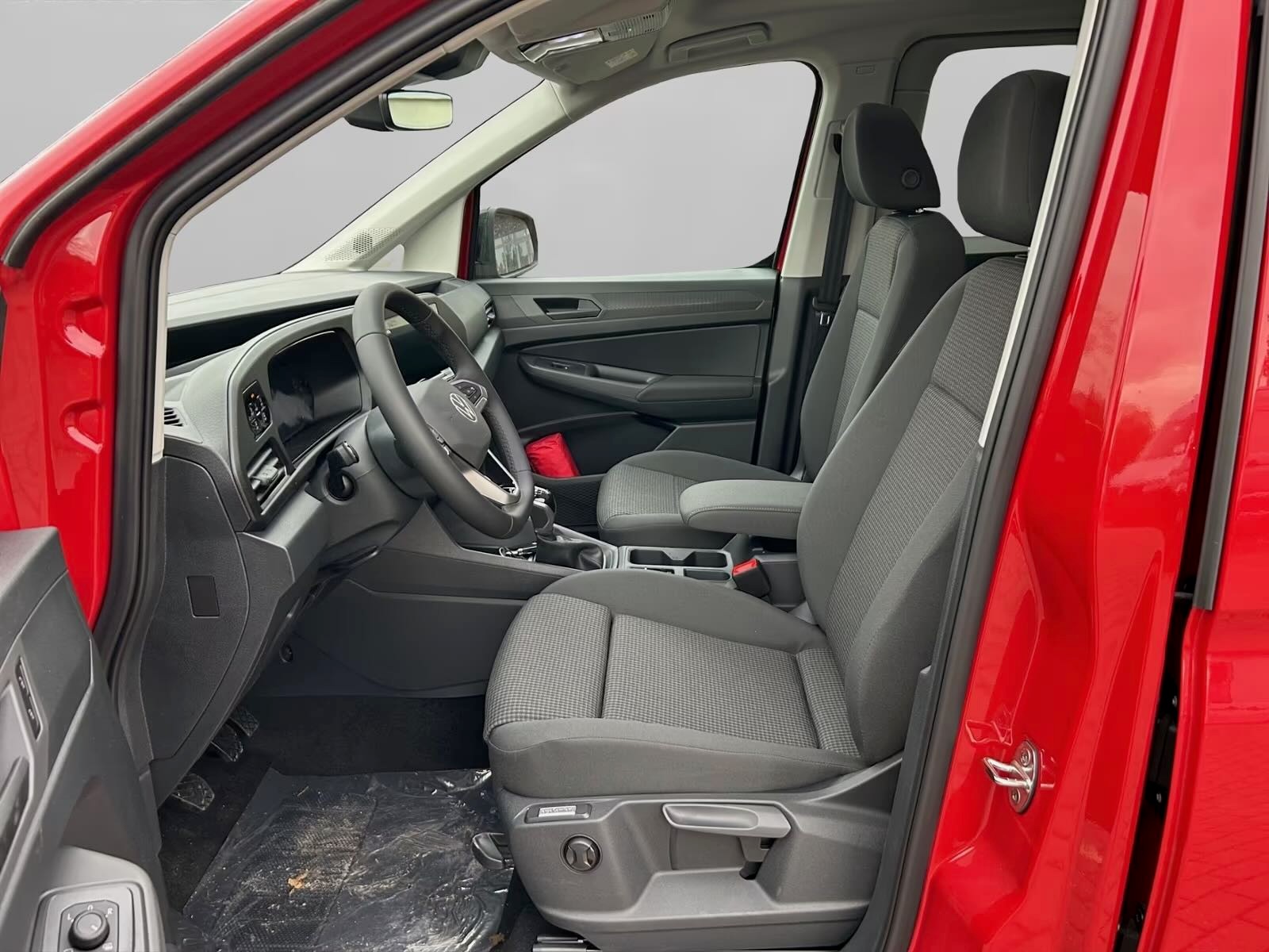VW Caddy Maxi 2.0 TDI 4Motion-image-9