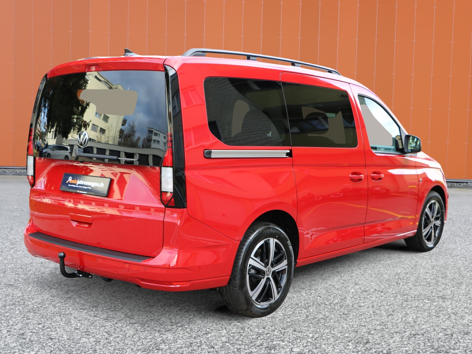 VW Caddy Maxi 2.0 TDI 4Motion-showroom-element-1