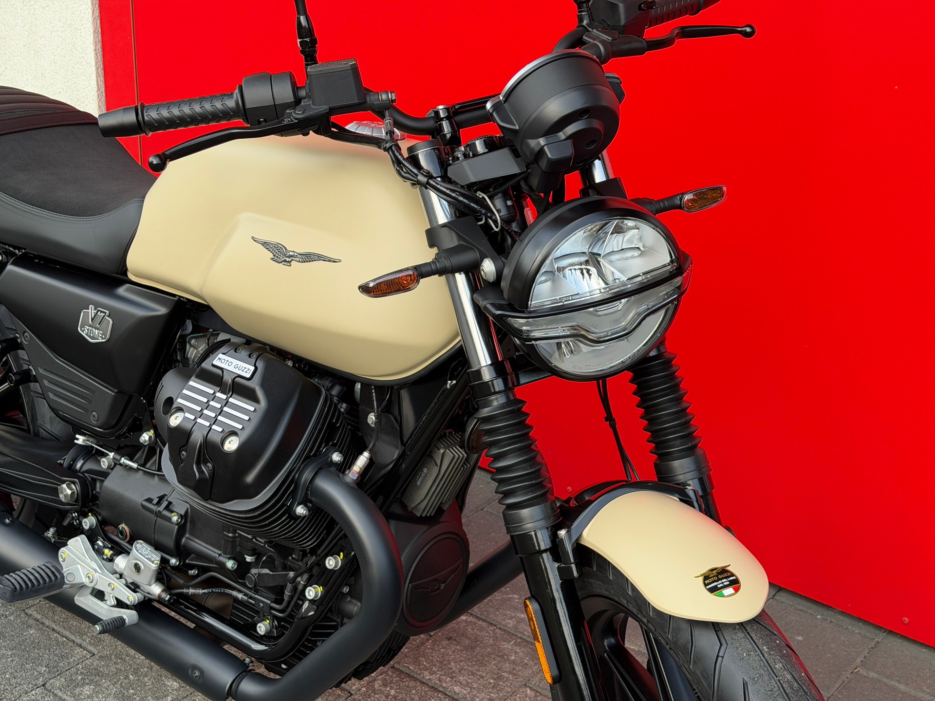 MOTO GUZZI V7 IV 850 Stone E5+-image-13