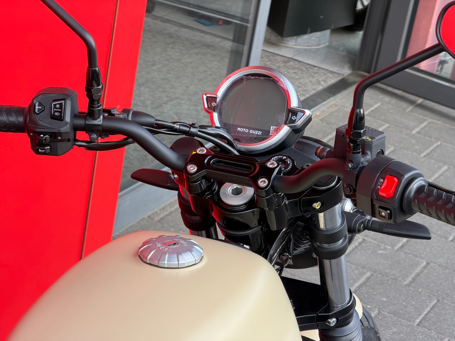 MOTO GUZZI V7 IV 850 Stone E5+-image-12