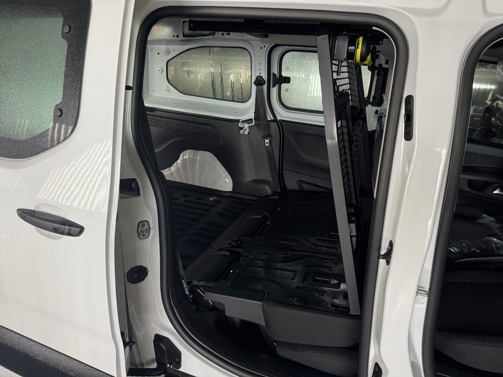 FIAT Doblo 1.5 BlueHDi L2 800kg Crew Van Easy Pro-image-12