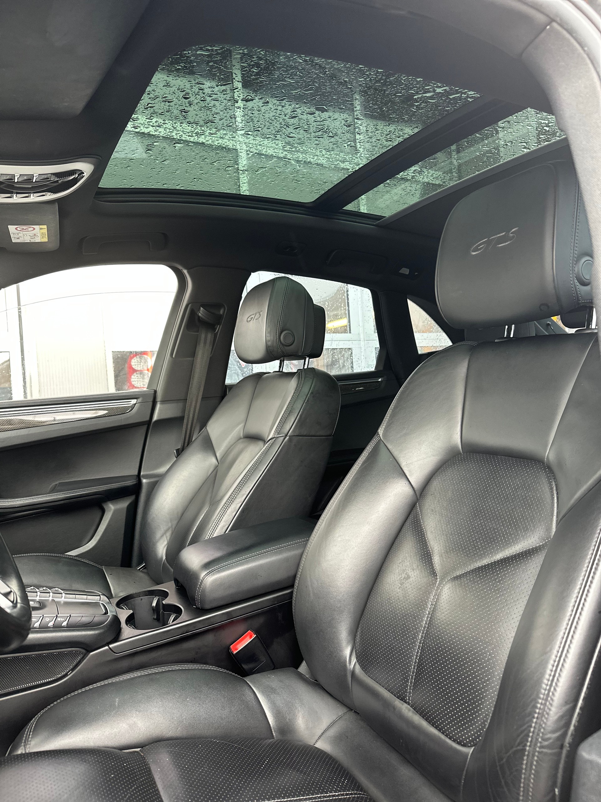 PORSCHE Macan GTS PDK-image-9