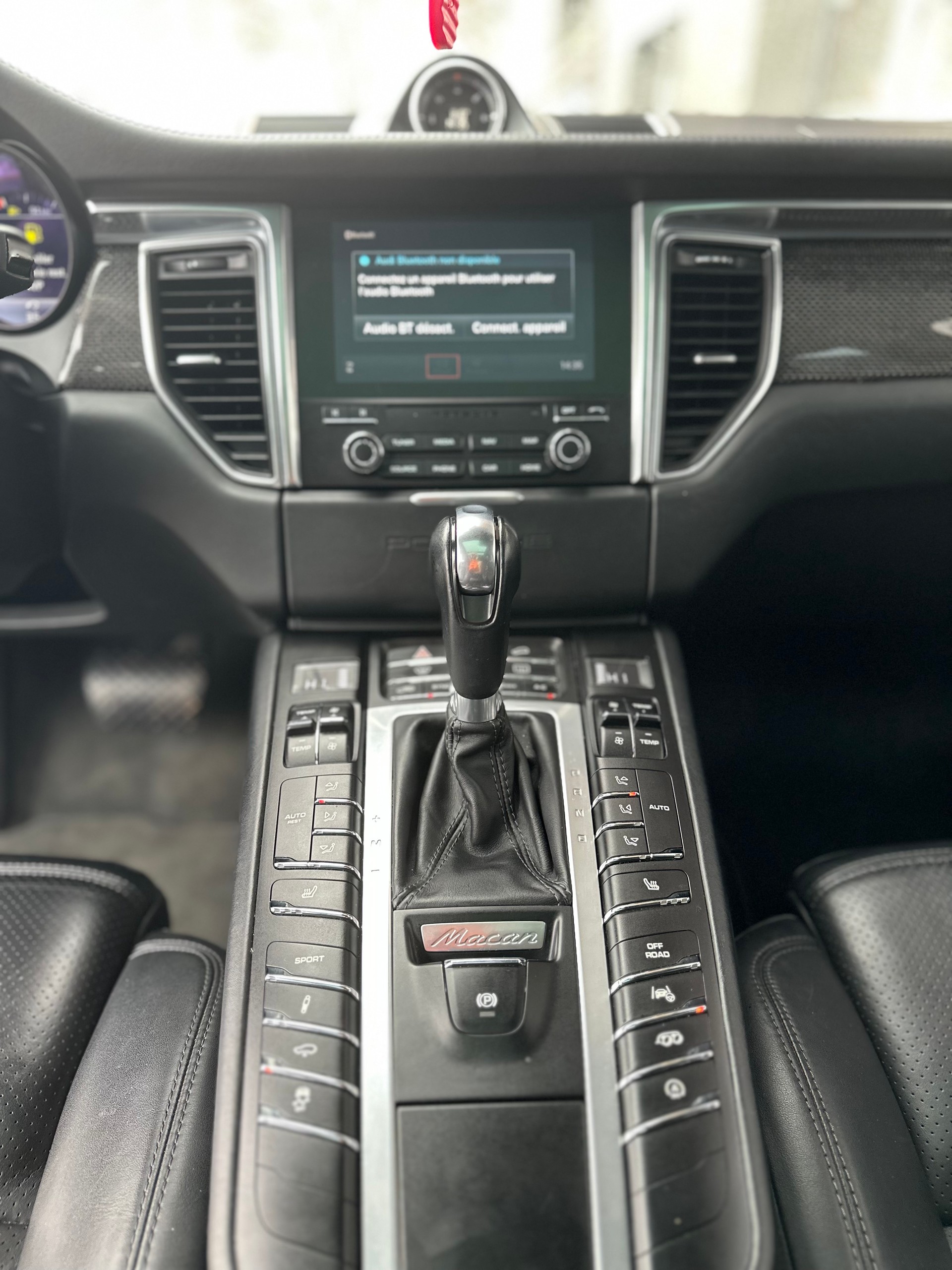 PORSCHE Macan GTS PDK-image-11