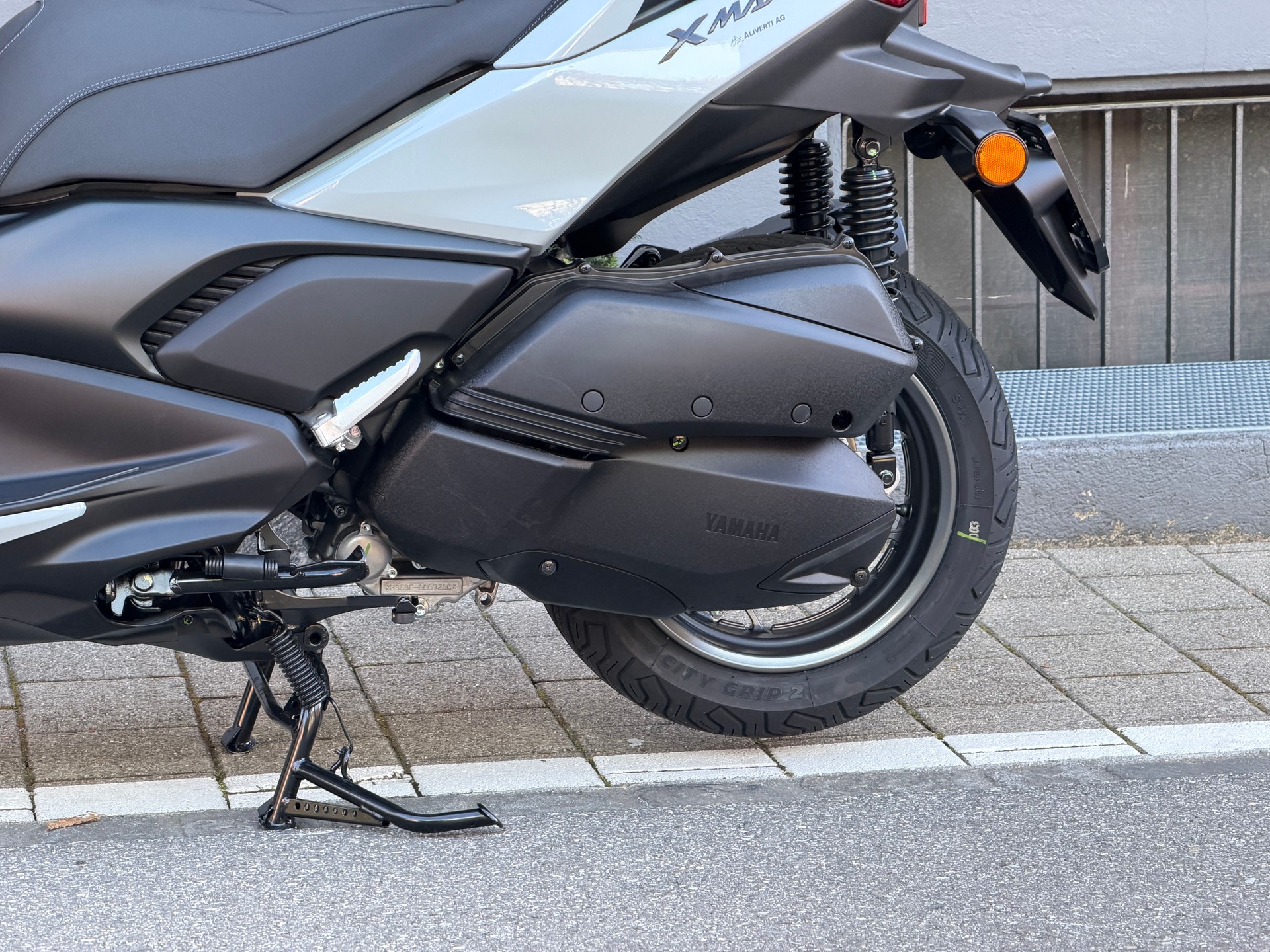 YAMAHA XMAX 300 Tech MAX+ 2026-image-5
