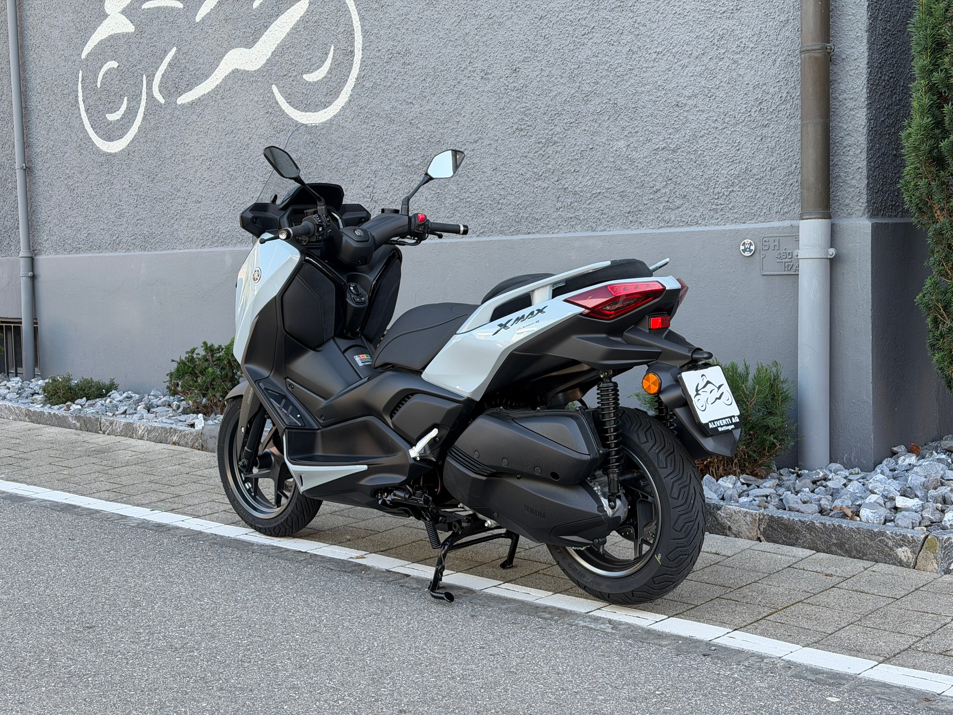 YAMAHA XMAX 300 Tech MAX+ 2026-image-7