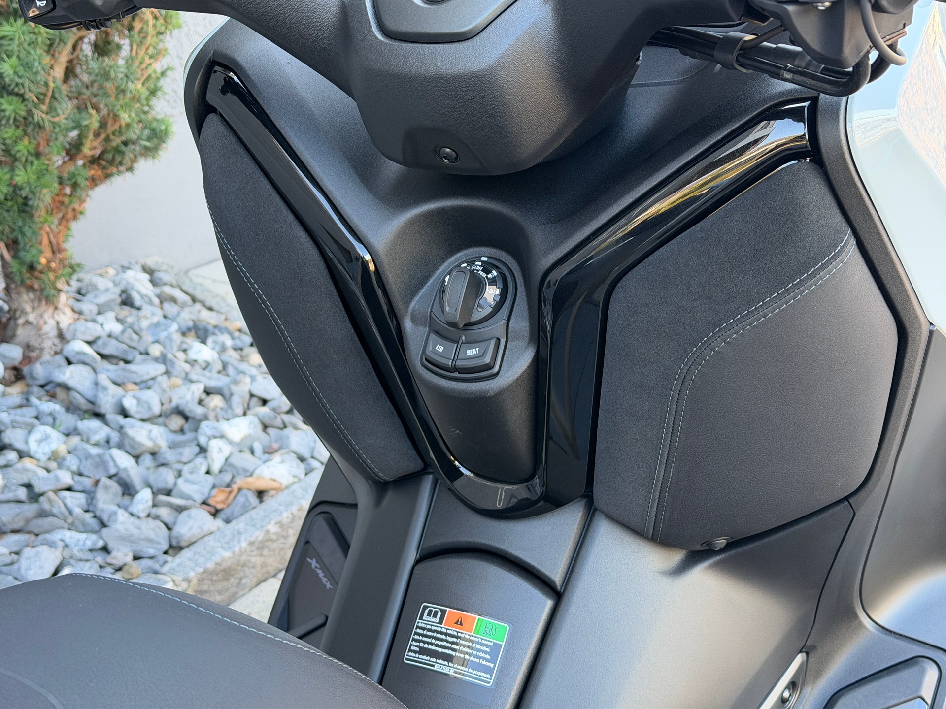 YAMAHA XMAX 300 Tech MAX+ 2026-image-14