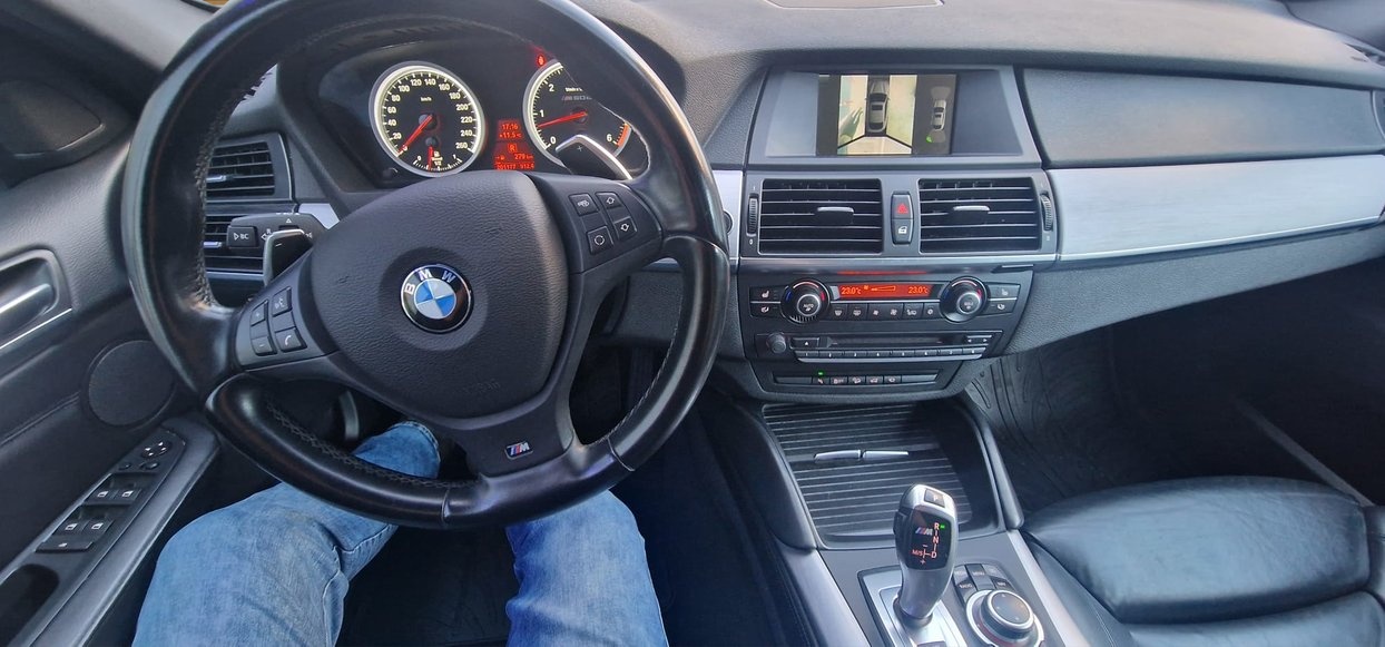 BMW X6 M50d Steptronic-showroom-element-3