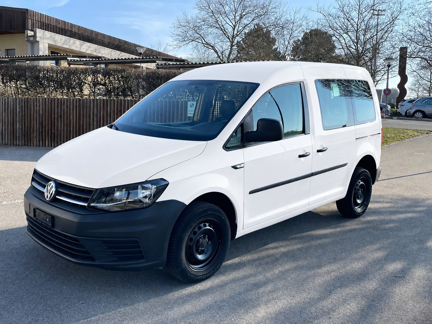 VW Caddy 2.0TDI 4Motion BlueMotion (Zahnriemen, Wasserpumpe und Kupplung neu)