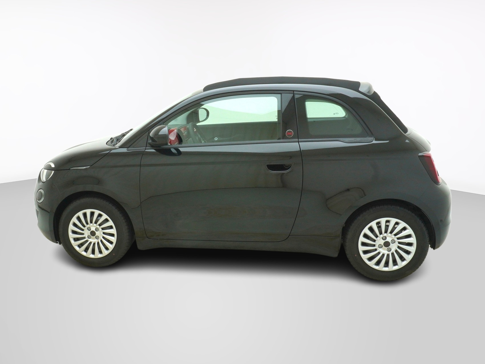 FIAT 500 Cabrio Red-showroom-element-2