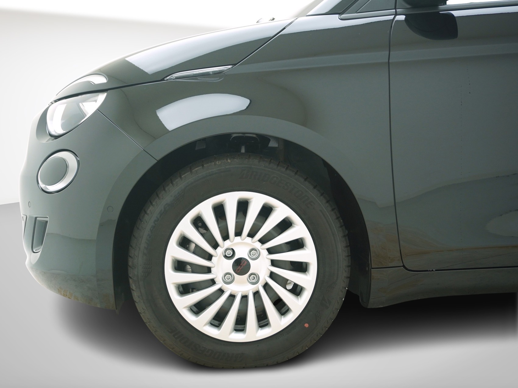FIAT 500 Cabrio Red-image-11