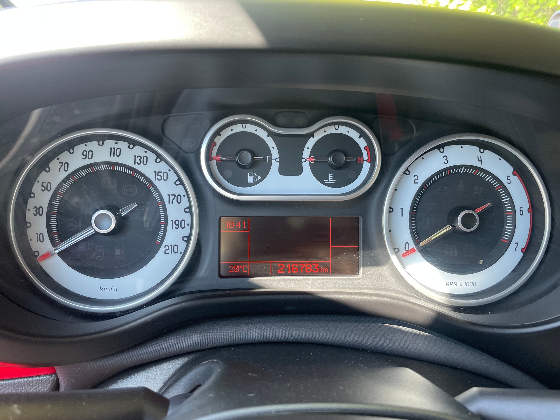 FIAT 500L 1.3 JTD Trekking Dualogic-image-11