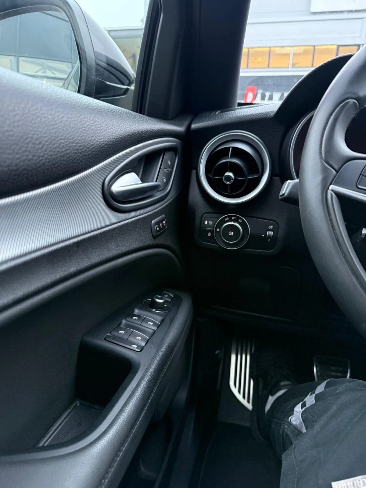 ALFA ROMEO Stelvio 2.0 Executive Q4 Automatic-image-18