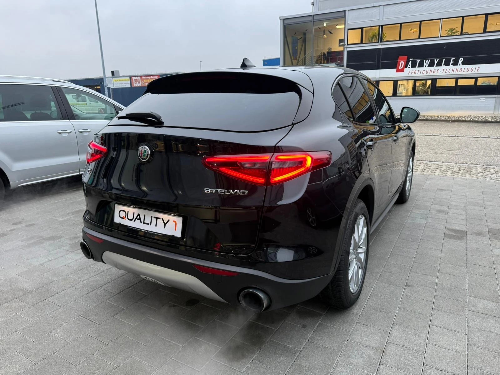 ALFA ROMEO Stelvio 2.0 Executive Q4 Automatic-image-8