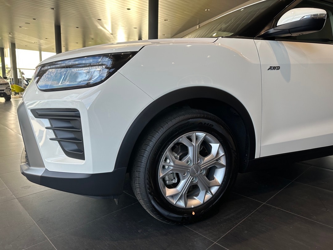 KGM-SsangYong Tivoli 1.5 T GDI Bronze 4WD Automat-showroom-element-2