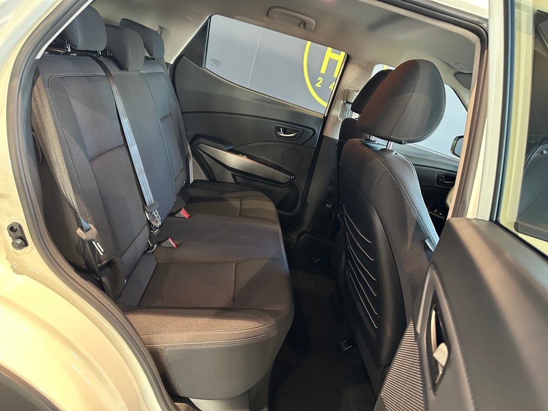 KGM-SsangYong Tivoli 1.5 T GDI Bronze 4WD Automat-image-18