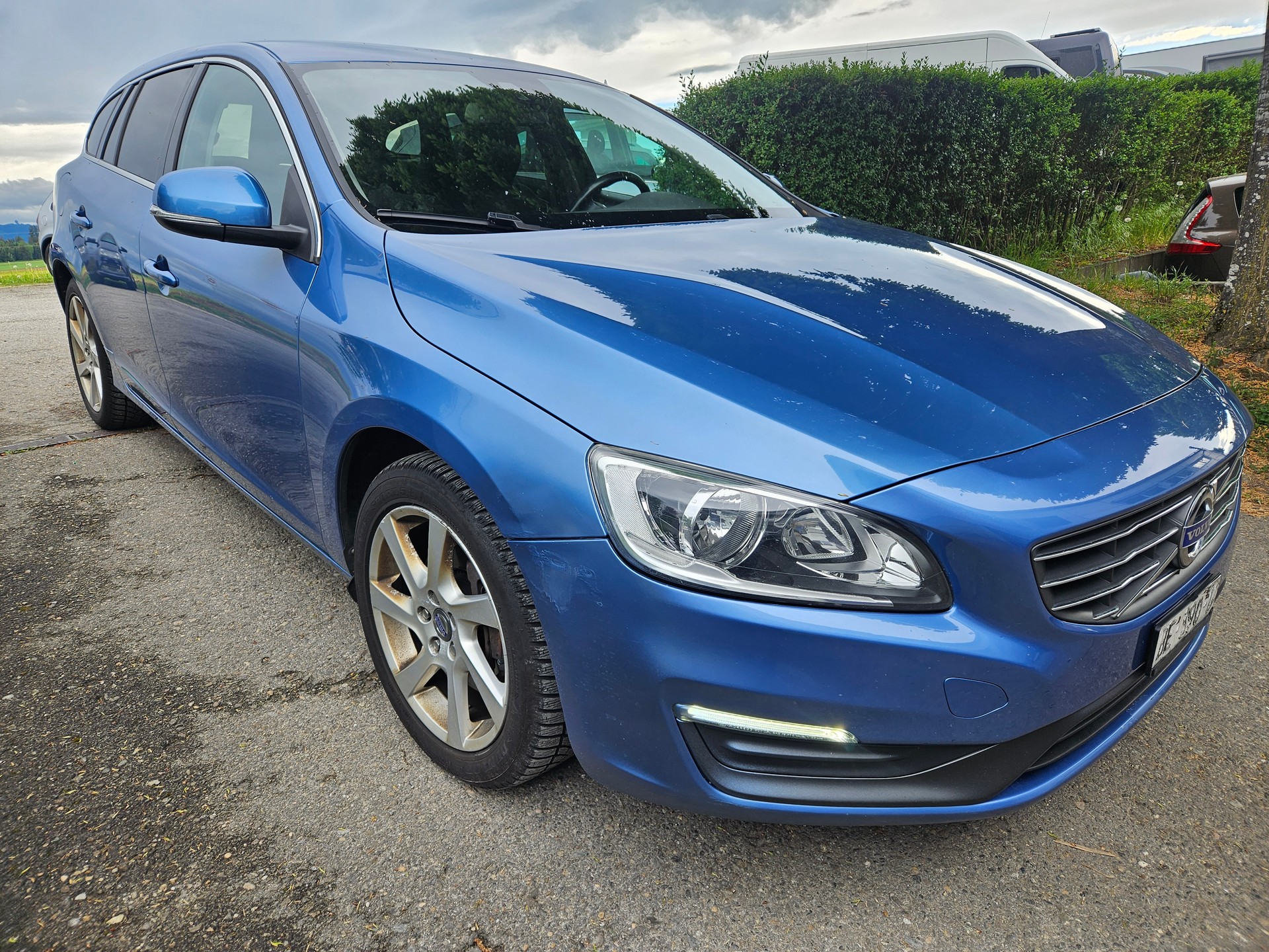 VOLVO V60 D5 AWD Summum Geartronic