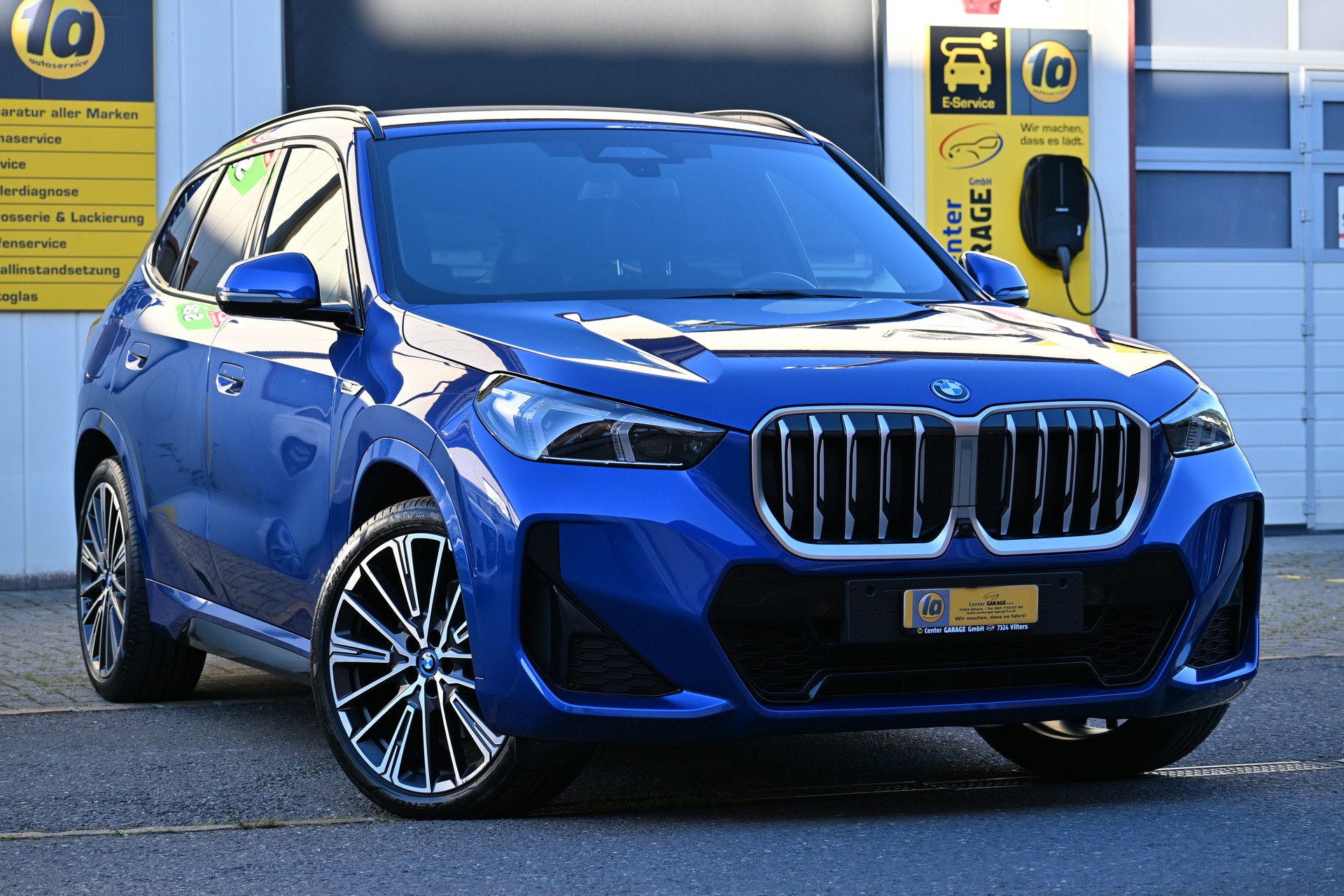 BMW X1 xDrive 30e M Sport-showroom-element-3