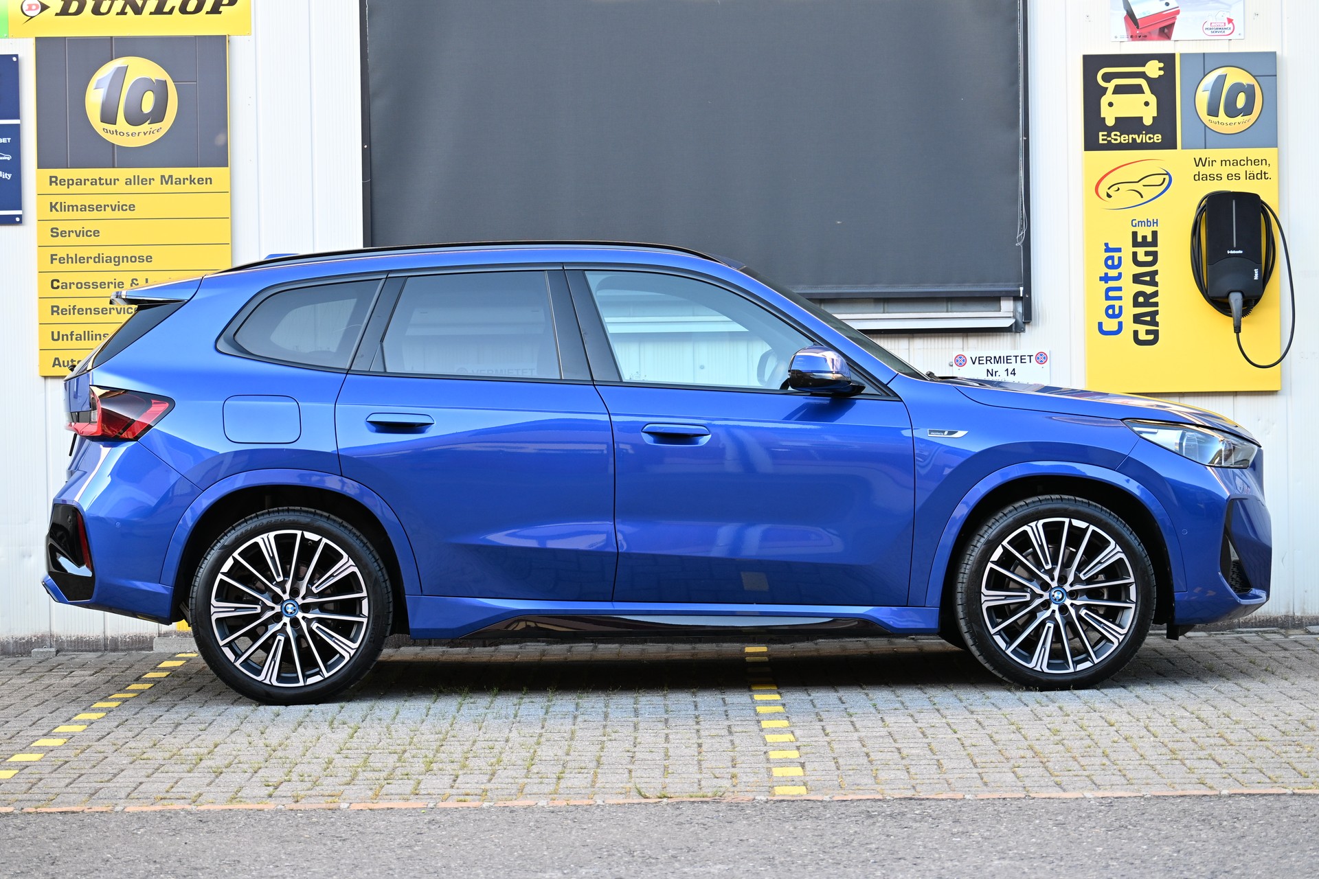 BMW X1 xDrive 30e M Sport-image-11