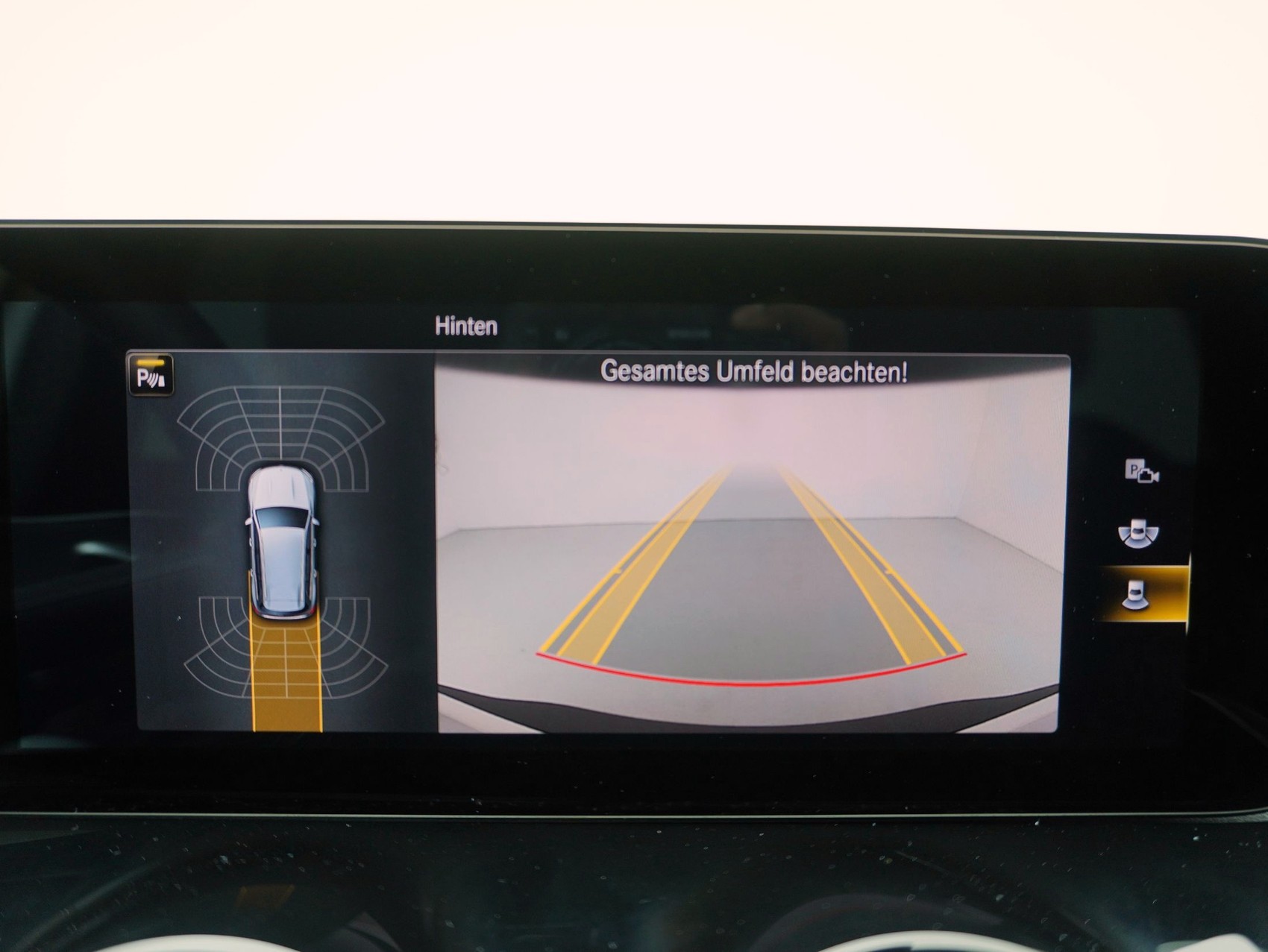MERCEDES-BENZ EQB 300 AMG Line 4Matic-image-19