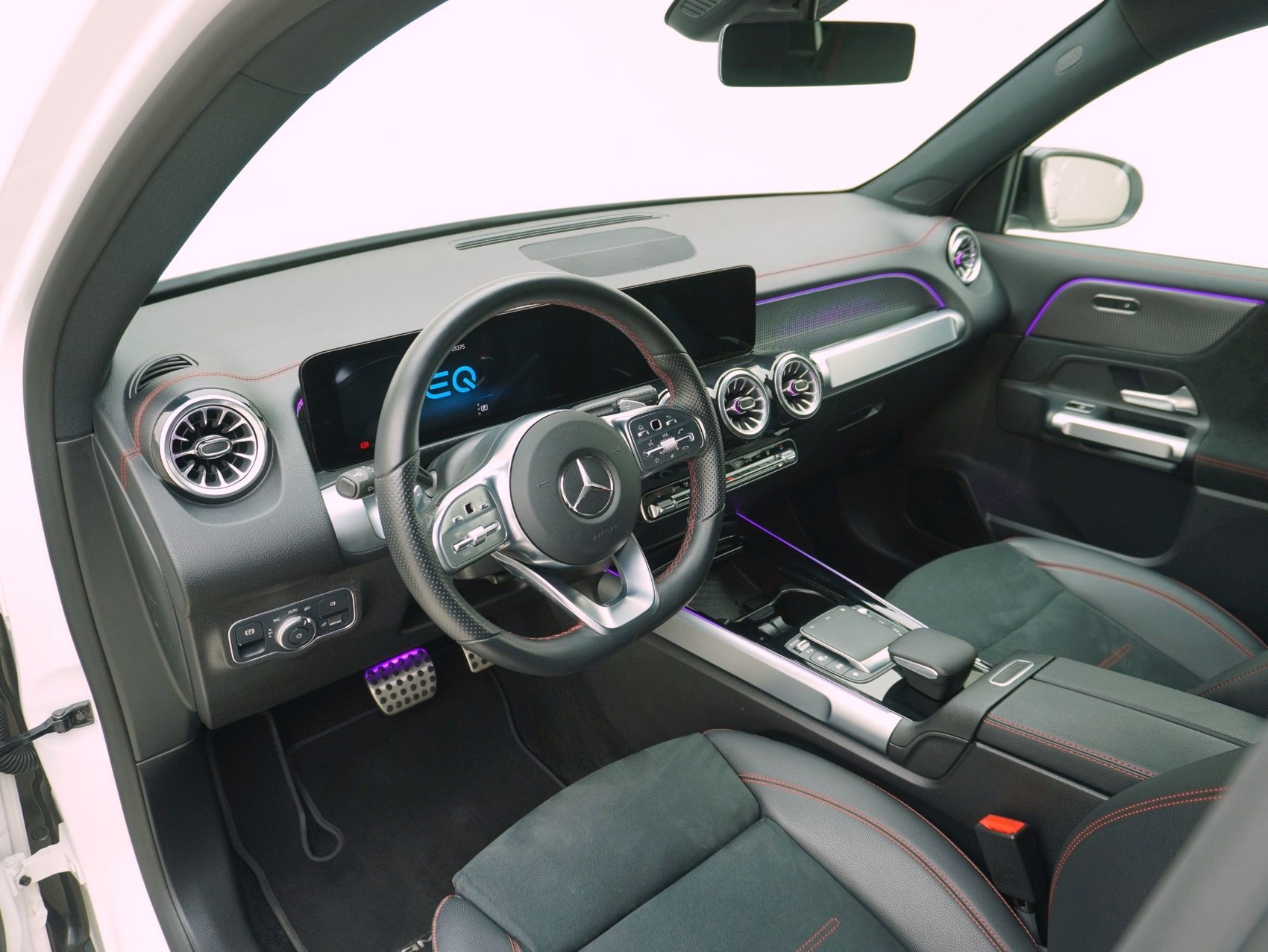 MERCEDES-BENZ EQB 300 AMG Line 4Matic-image-8