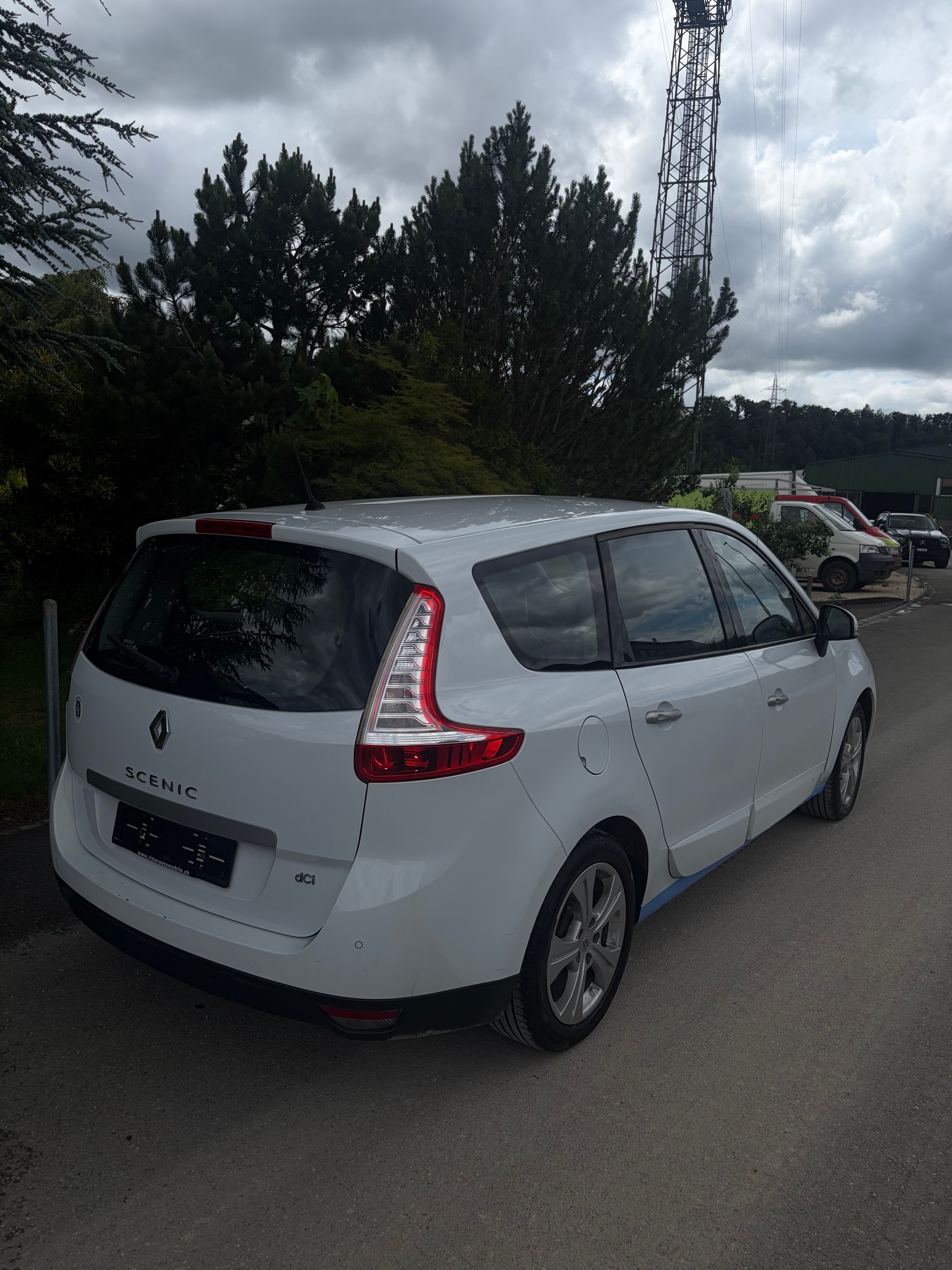 RENAULT Grand Scénic 1.5 dCi Expression-image-2