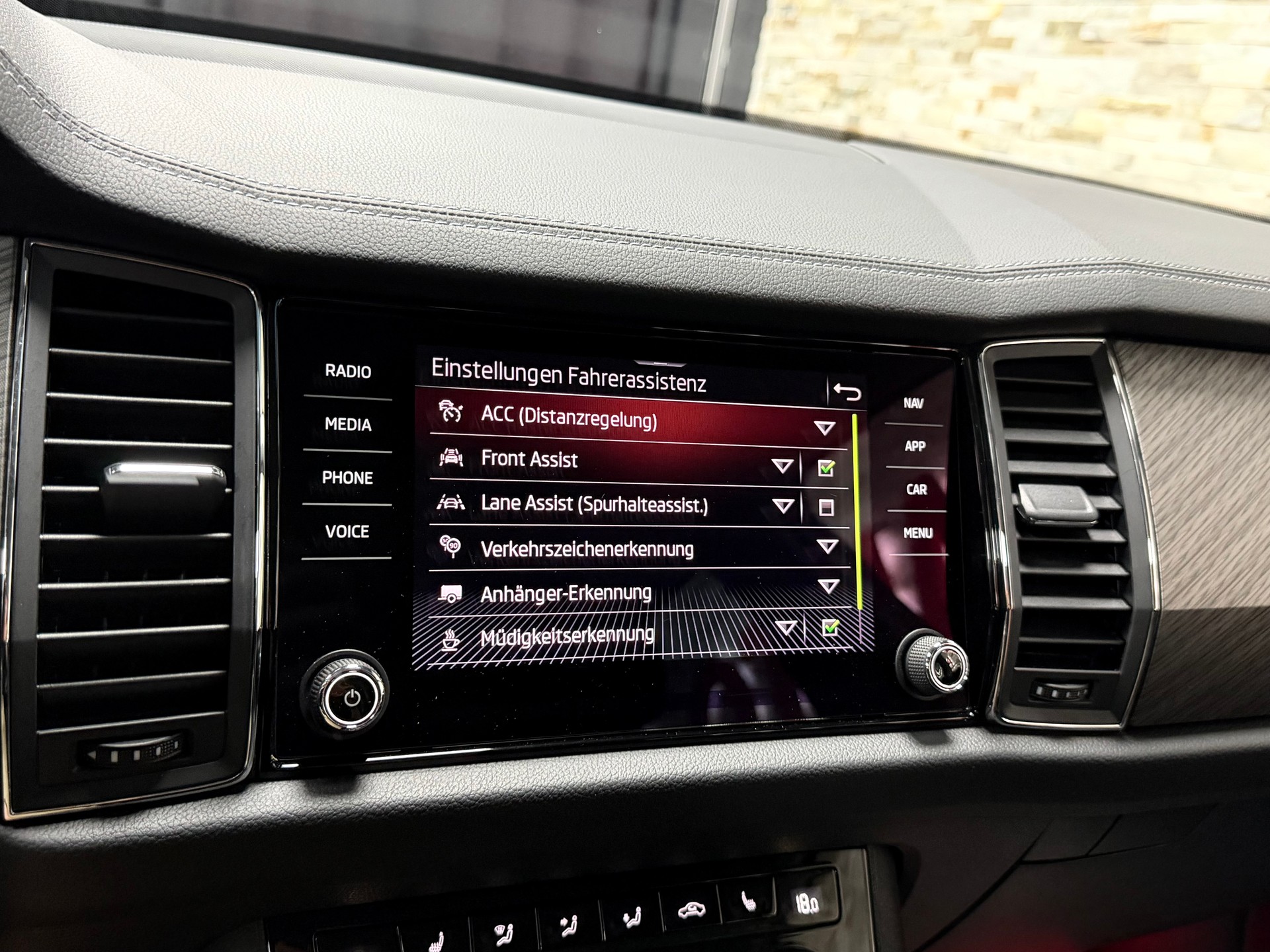 SKODA Kodiaq 2.0 TDI CR Style 4x4 DSG-image-20
