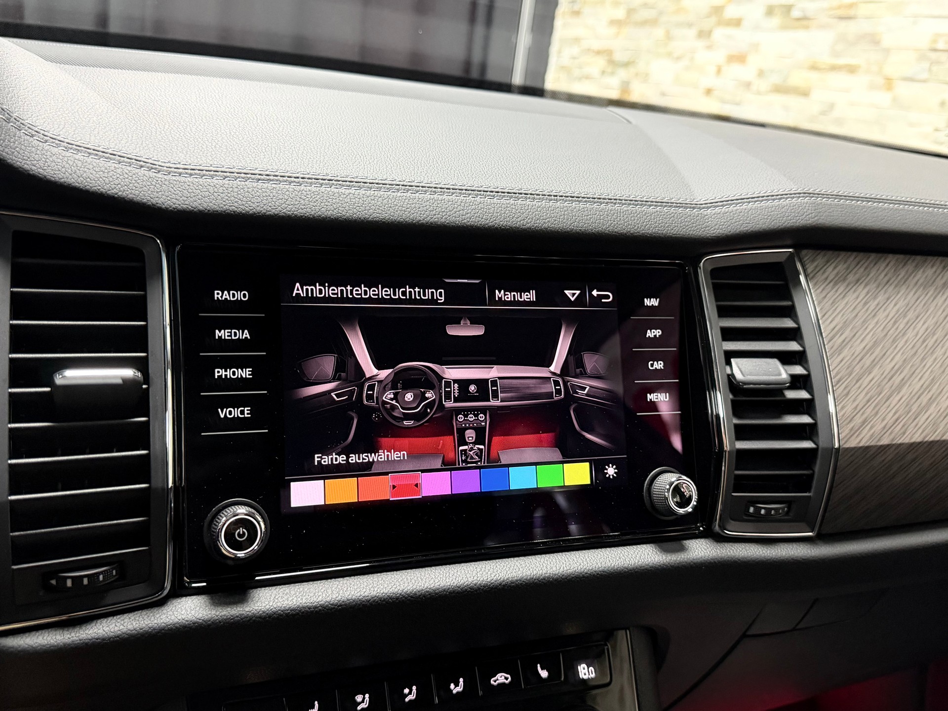 SKODA Kodiaq 2.0 TDI CR Style 4x4 DSG-image-18