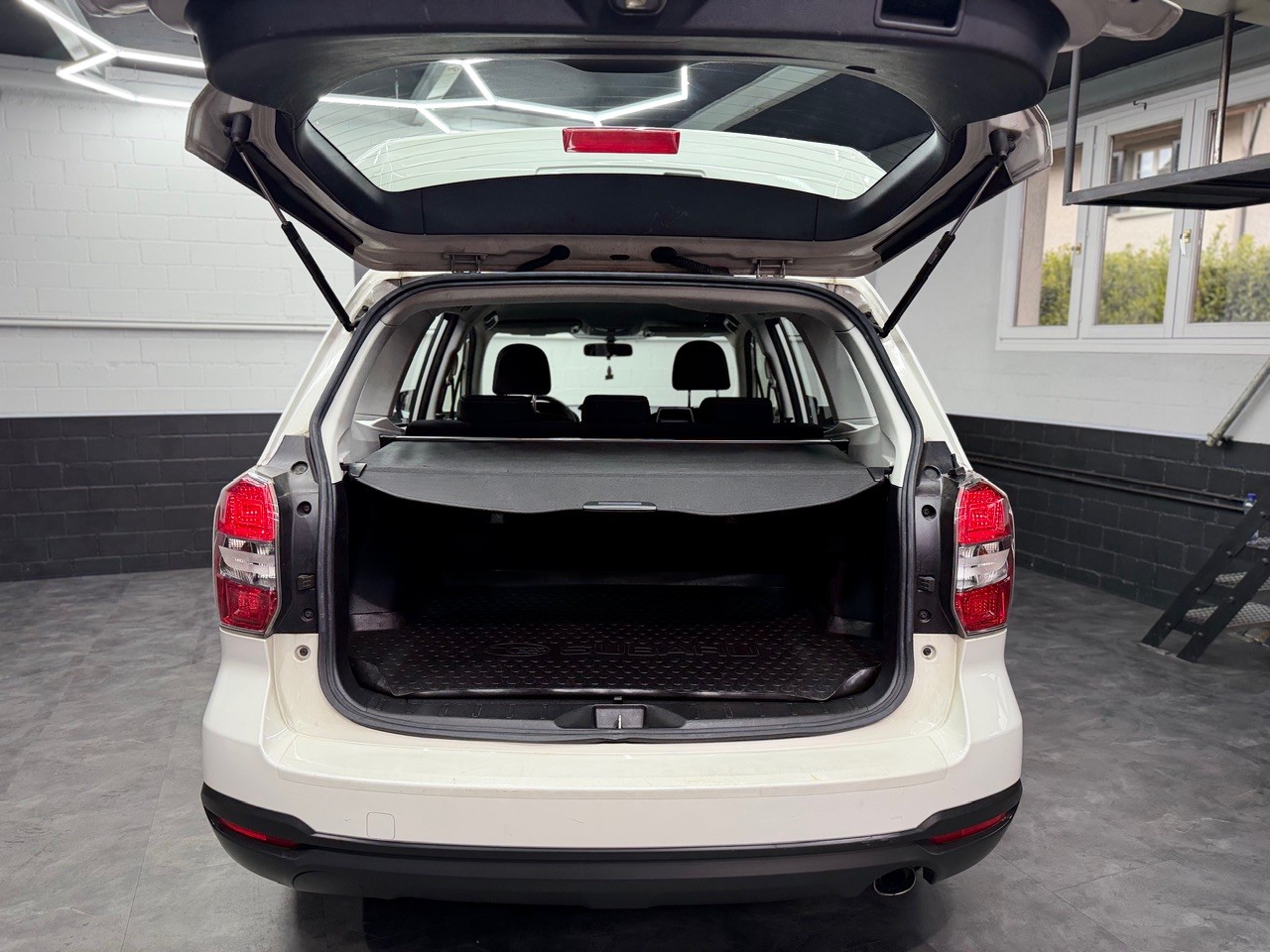 SUBARU Forester 2.0i Swiss Lineartronic | Rückfahrkamera | Tempomat | 4x4-image-17