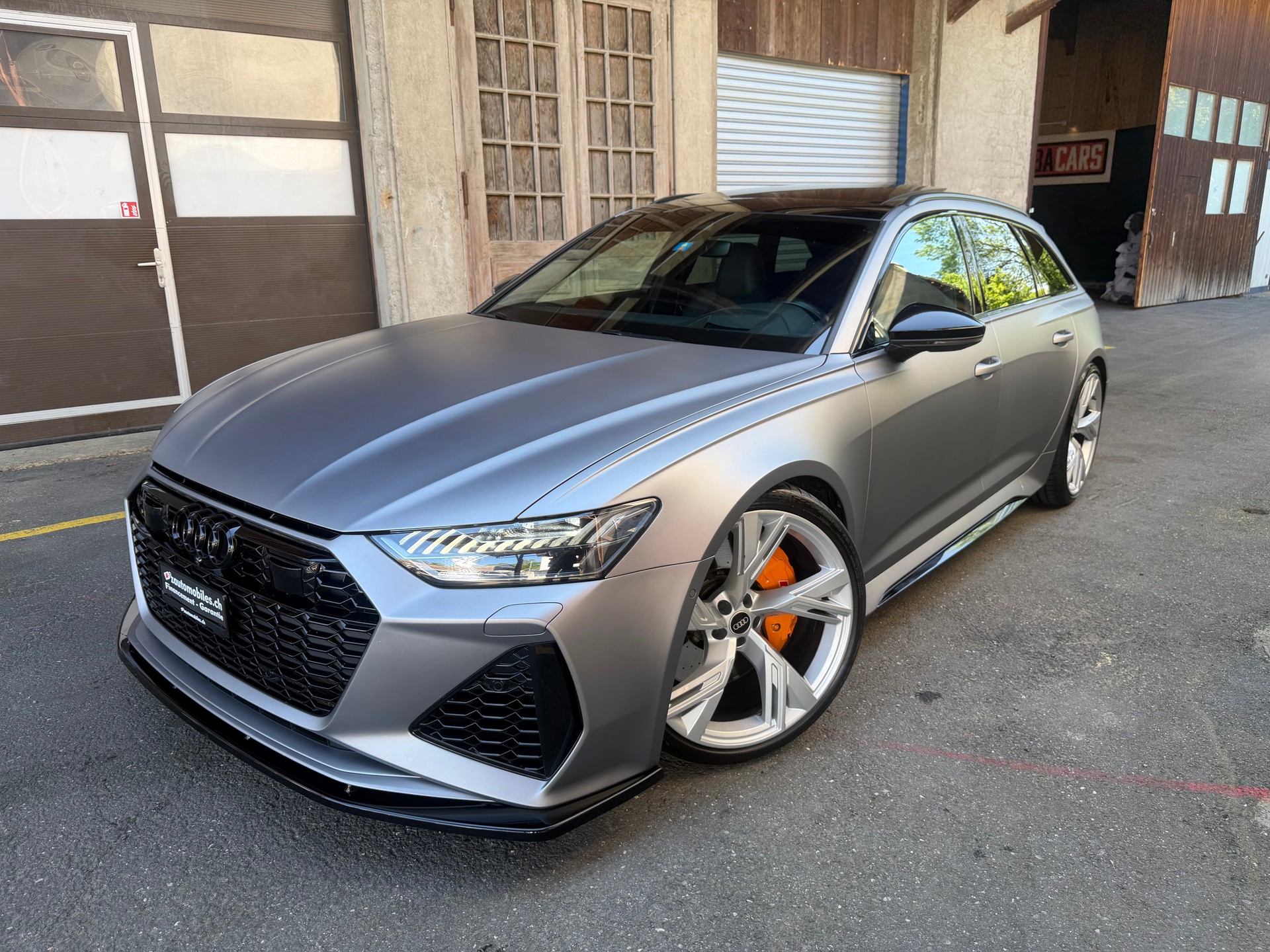 AUDI RS6 Avant 4.0 TFSI V8 quattro-showroom-element-2