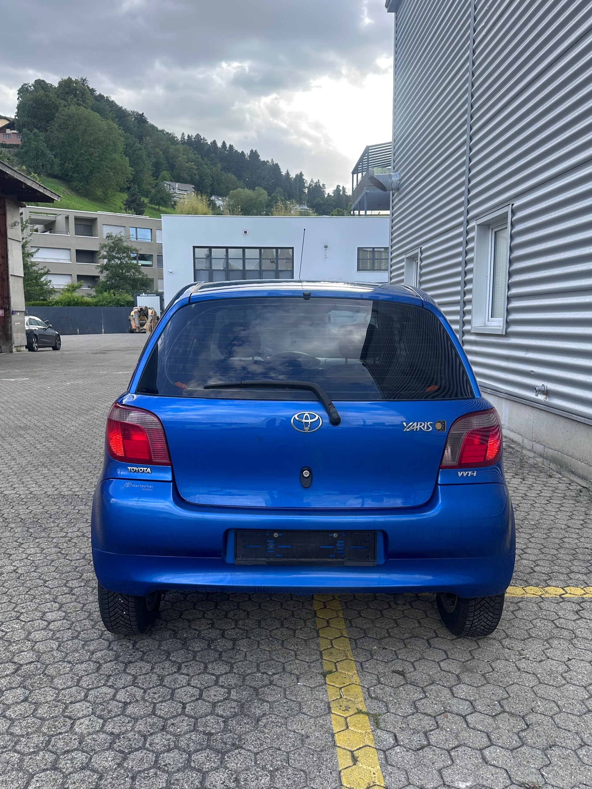 TOYOTA YARIS Automat-image-4