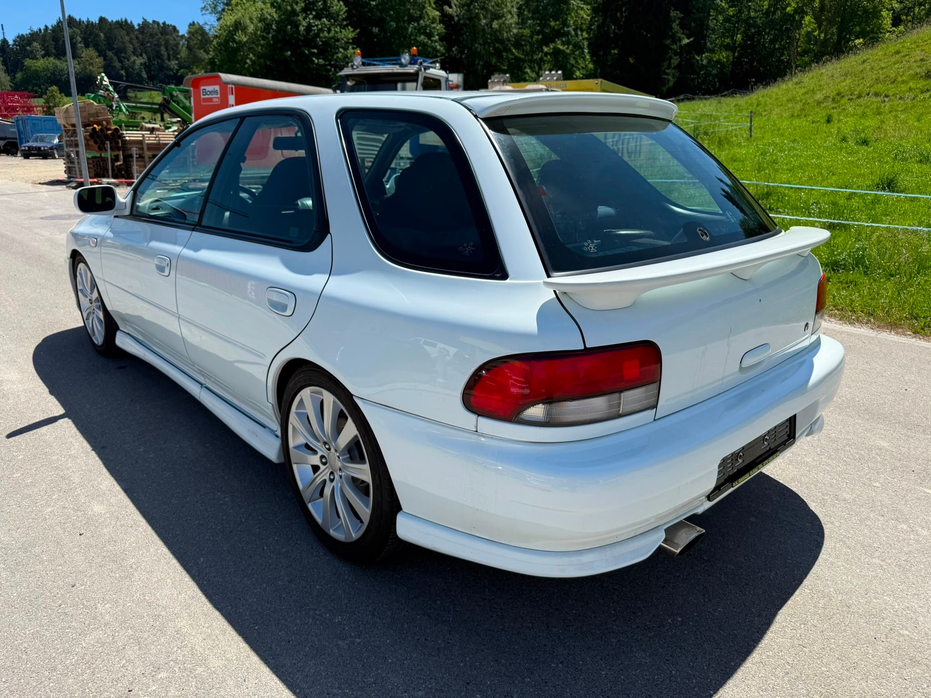 SUBARU Impreza 2.0 Turbo-image-3