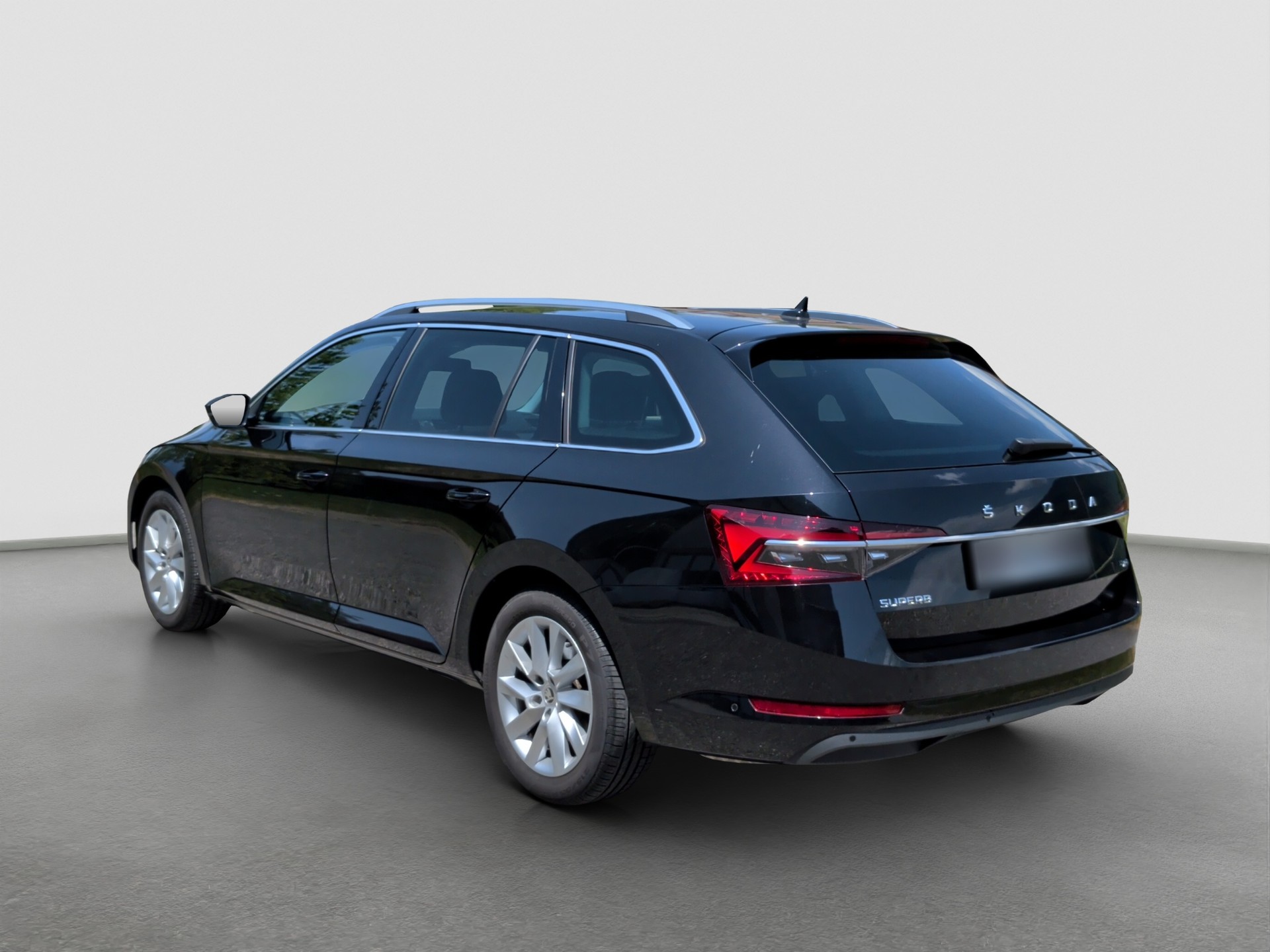 SKODA Superb Combi 2.0 TDi Style 4x4 DSG-showroom-element-2